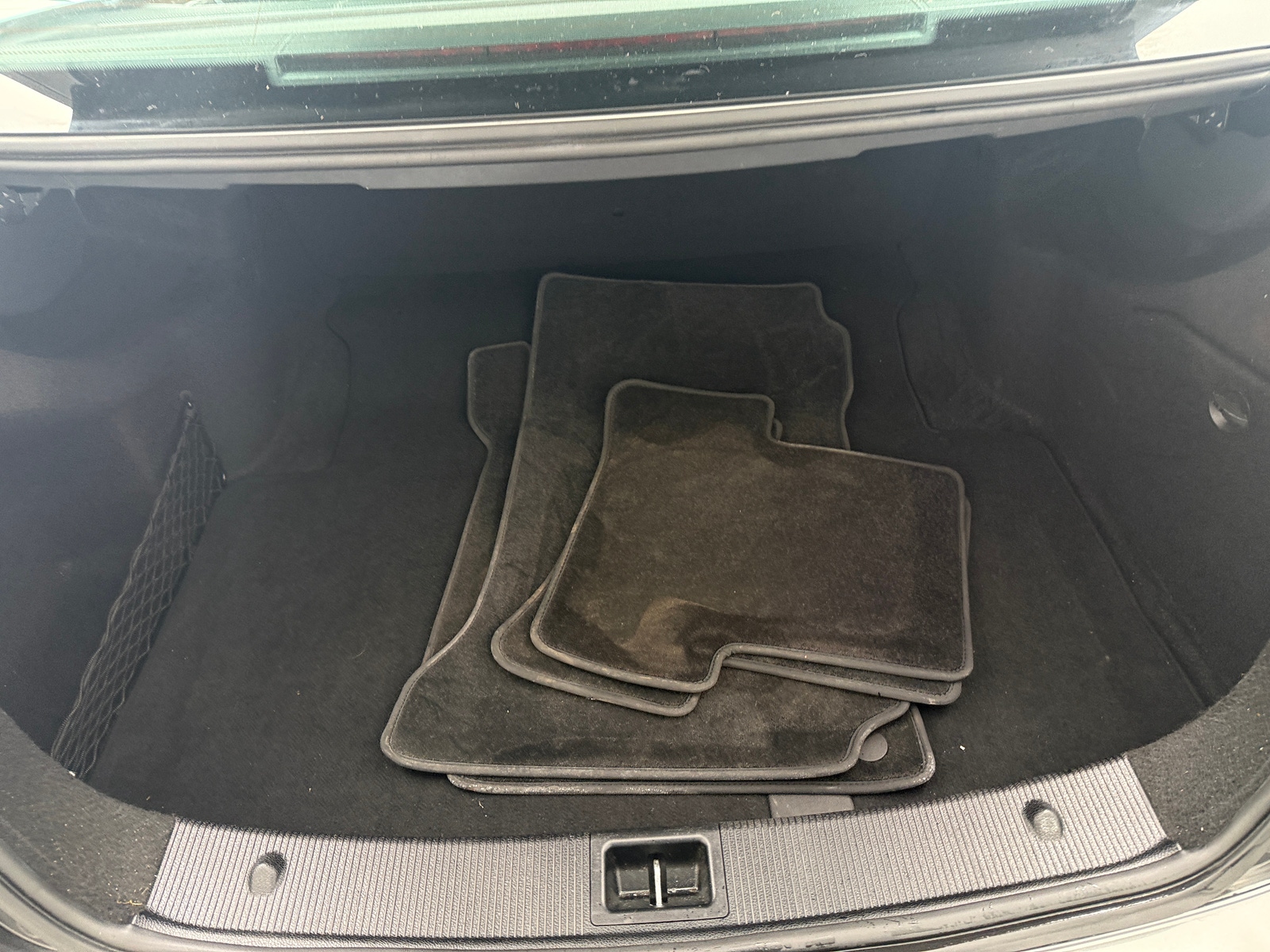 Thumbnail: 2010 Mercedes-Benz C-Class - 6