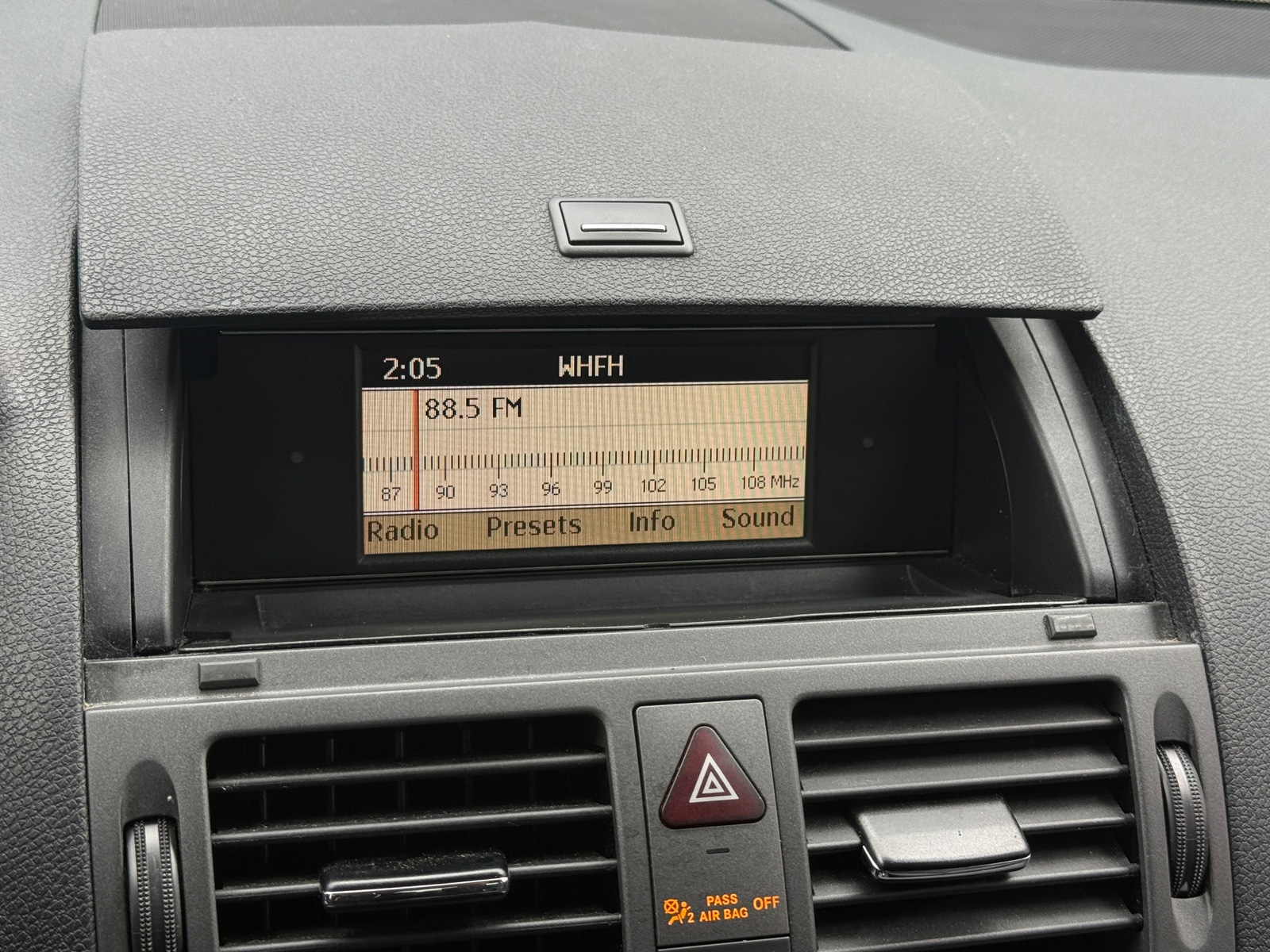 Thumbnail: 2010 Mercedes-Benz C-Class - 3