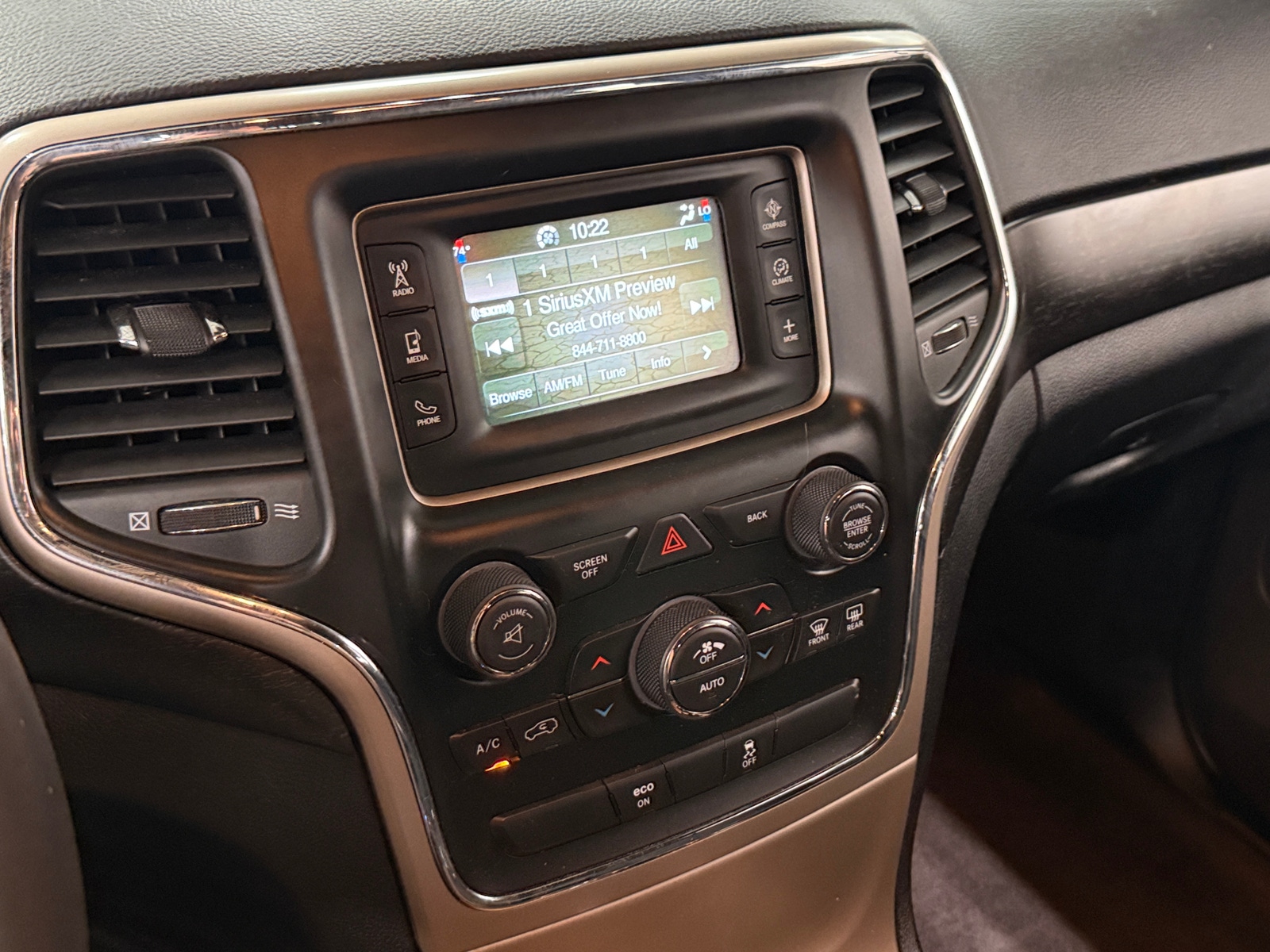 Thumbnail: 2015 Jeep Grand Cherokee - 4