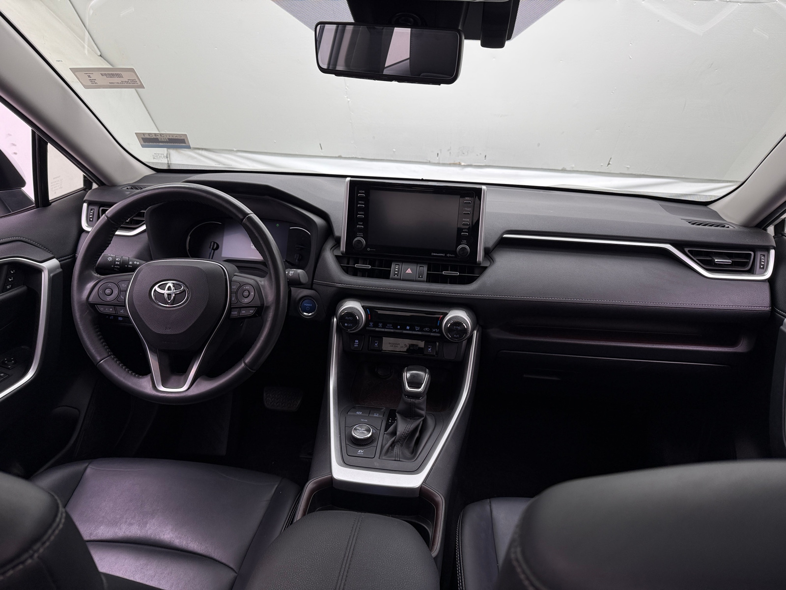 Thumbnail: 2019 Toyota RAV4 - 2