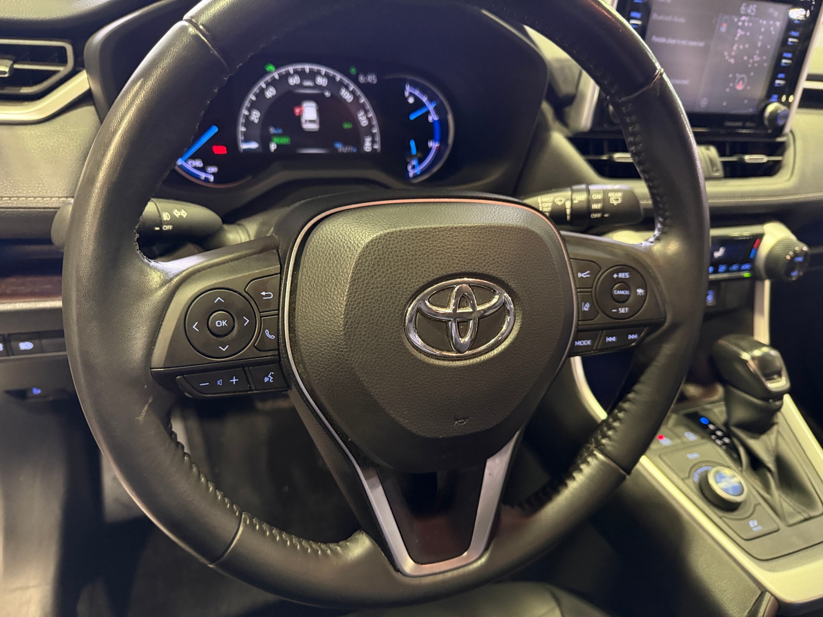 Thumbnail: 2019 Toyota RAV4 - 4