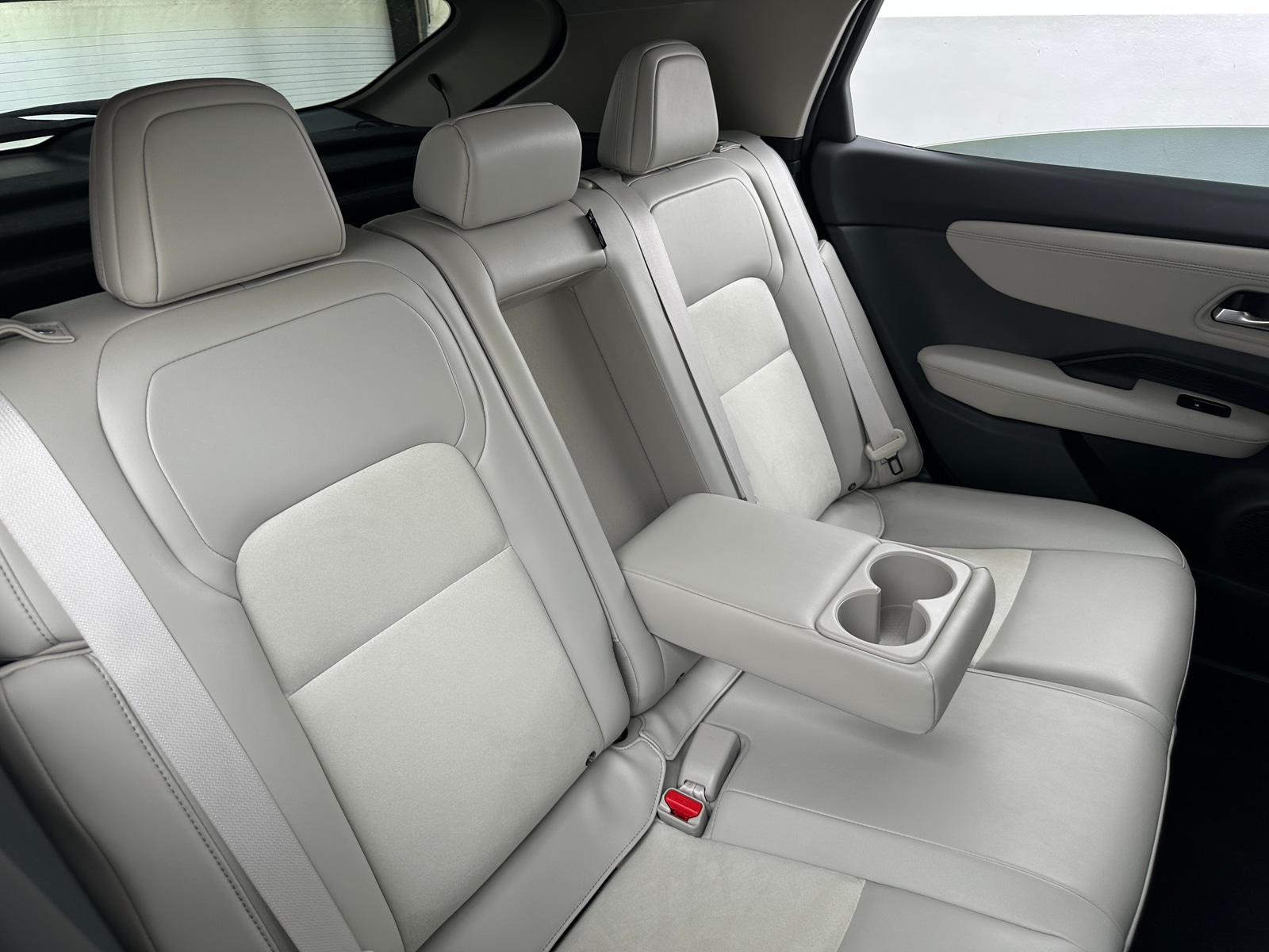 Thumbnail: 2023 Nissan Ariya - 5