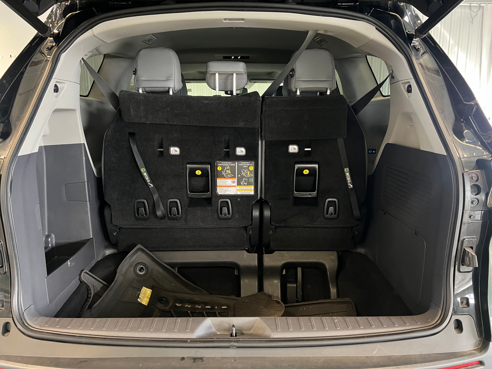 Thumbnail: 2021 Toyota Sienna - 6