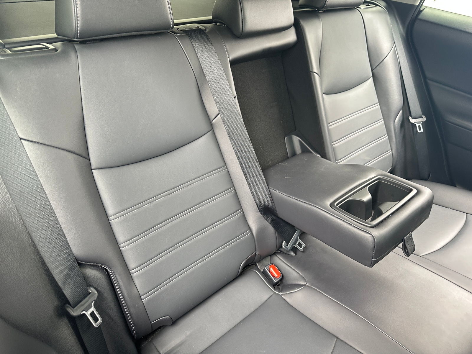 Thumbnail: 2022 Toyota RAV4 - 5