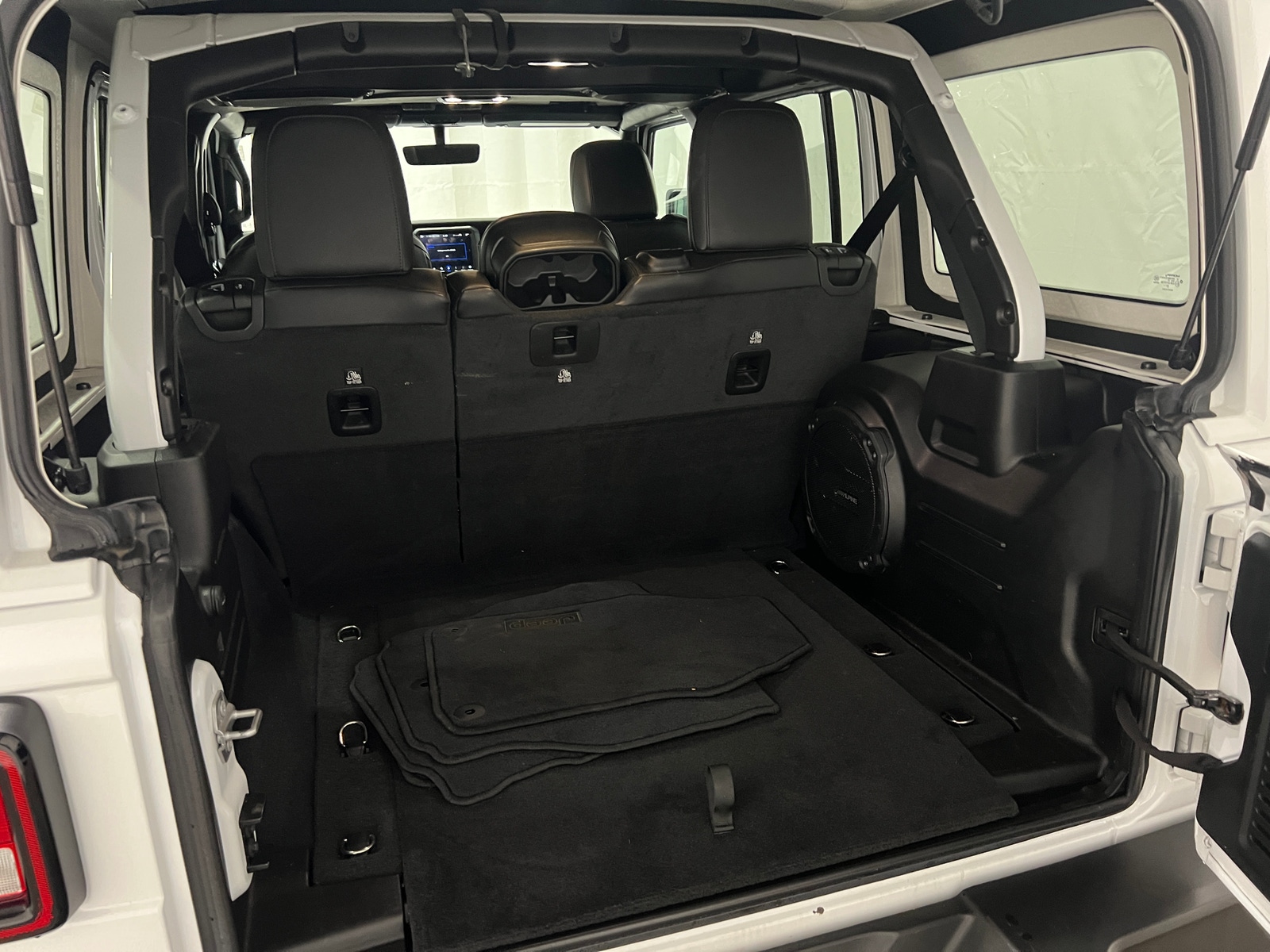 Thumbnail: 2023 Jeep Wrangler - 6