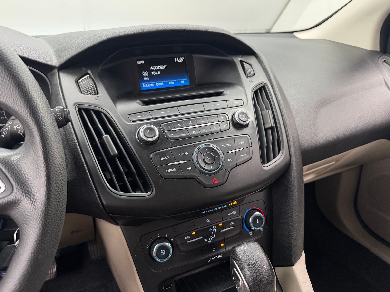 Thumbnail: 2017 Ford Focus - 4