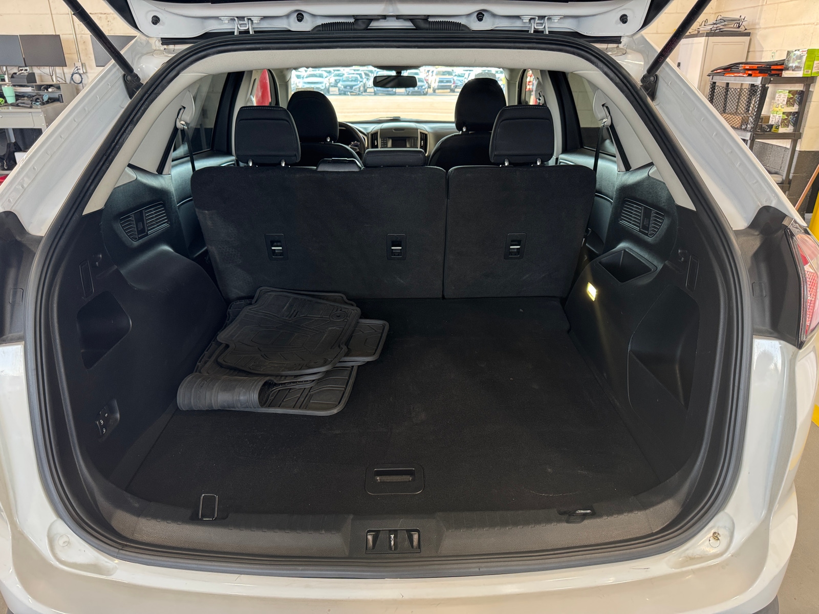 Thumbnail: 2016 Ford Edge - 7