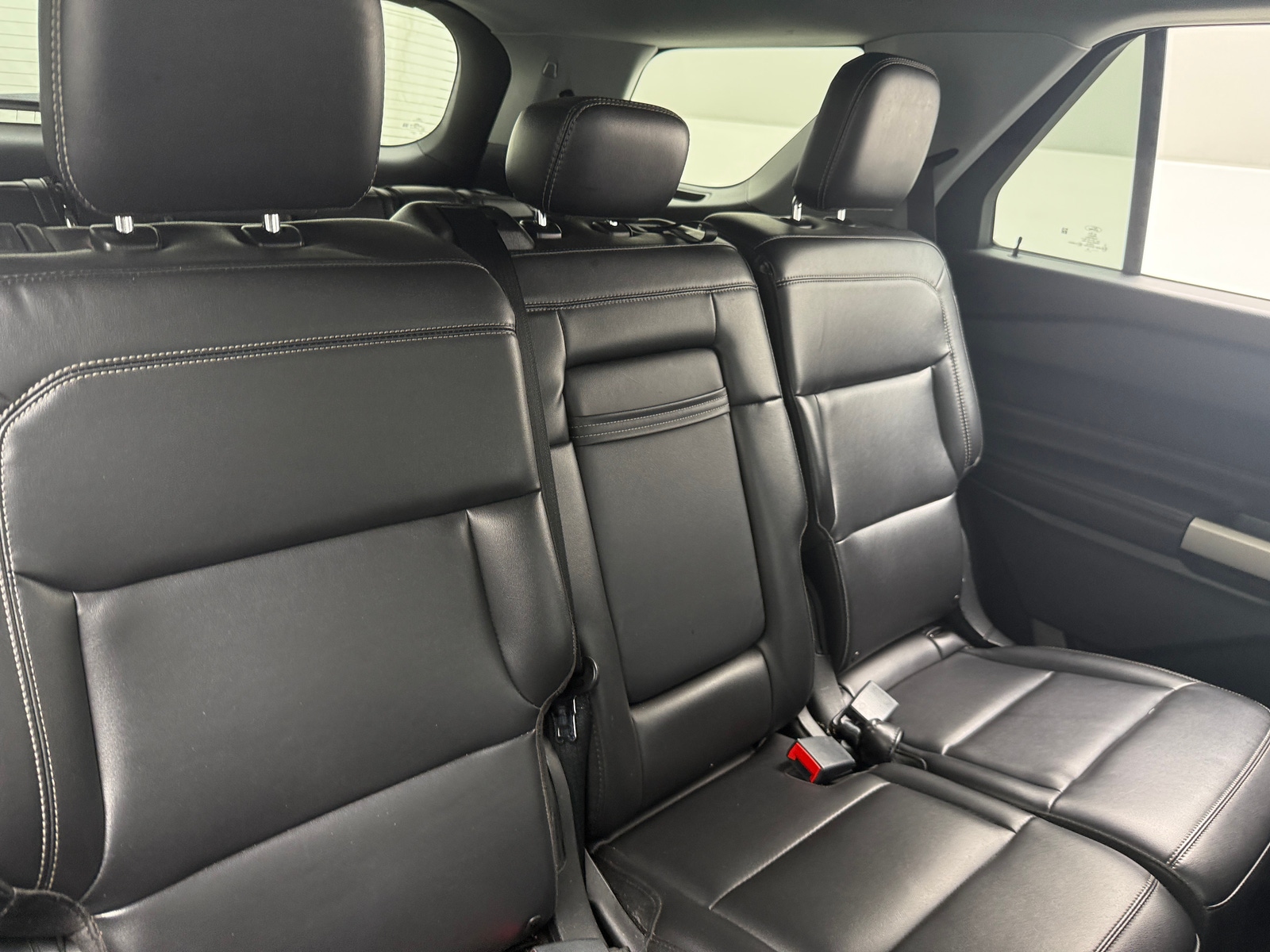 Thumbnail: 2022 Ford Explorer - 6