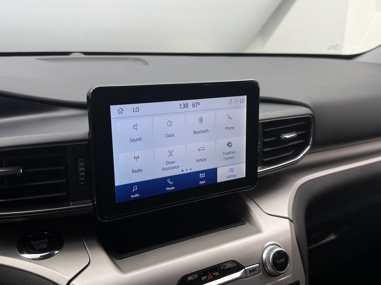 Thumbnail: 2022 Ford Explorer - 4