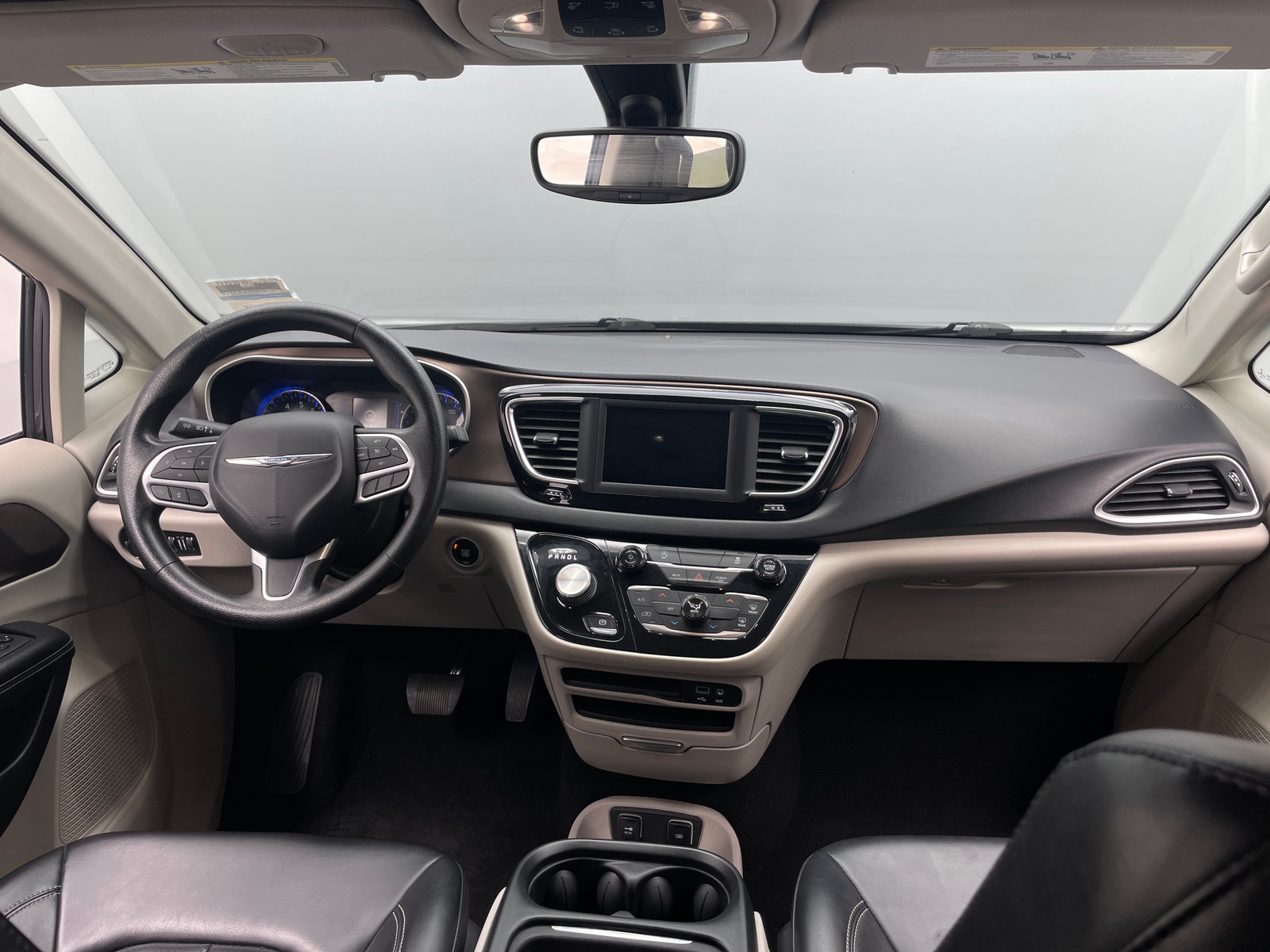 Thumbnail: 2020 Chrysler Voyager - 2