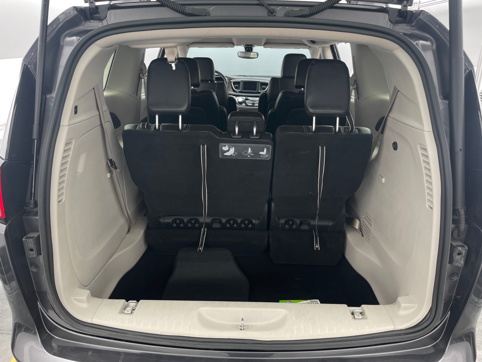 Thumbnail: 2020 Chrysler Voyager - 6