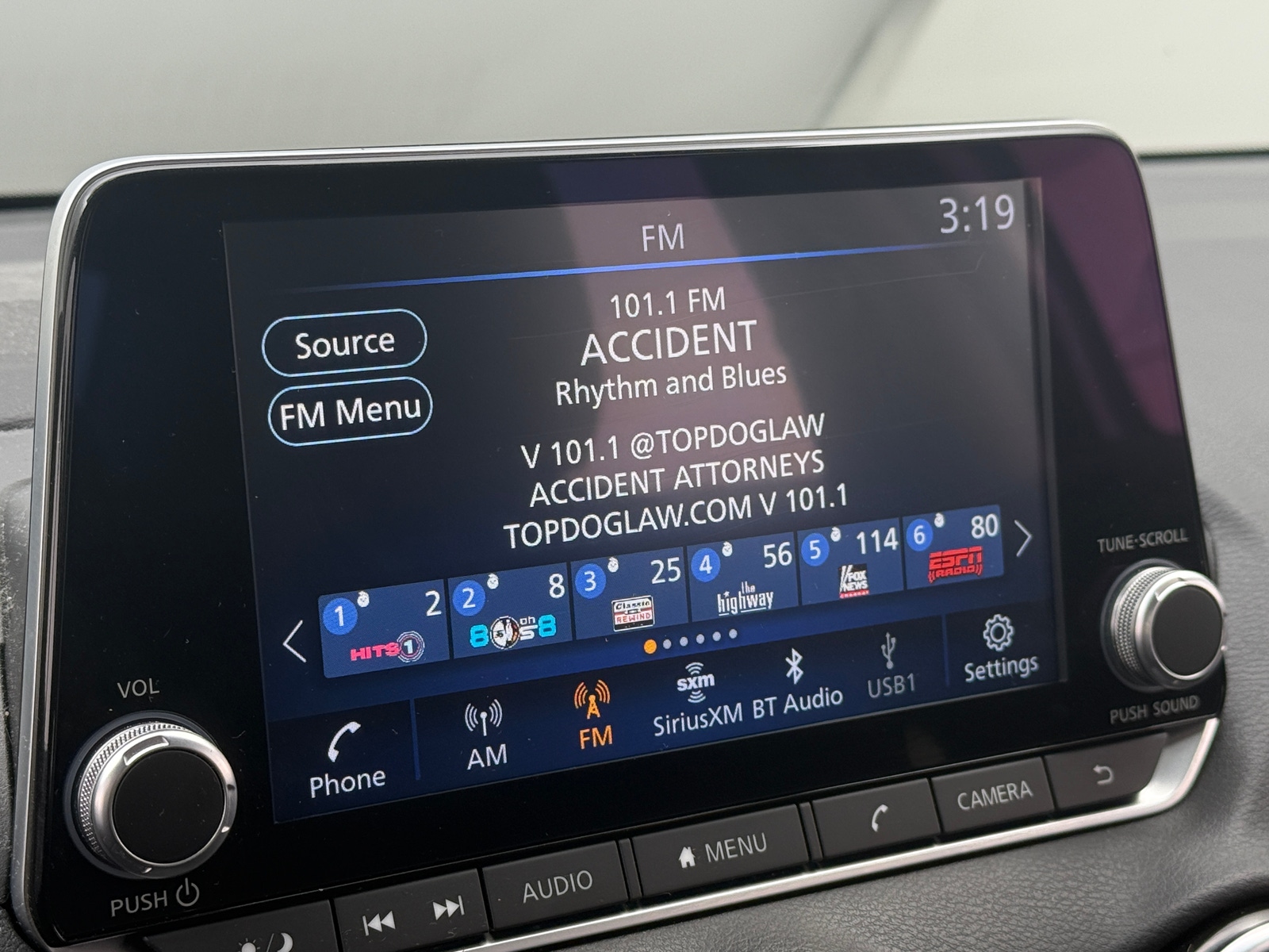 Thumbnail: 2023 Nissan Sentra - 4