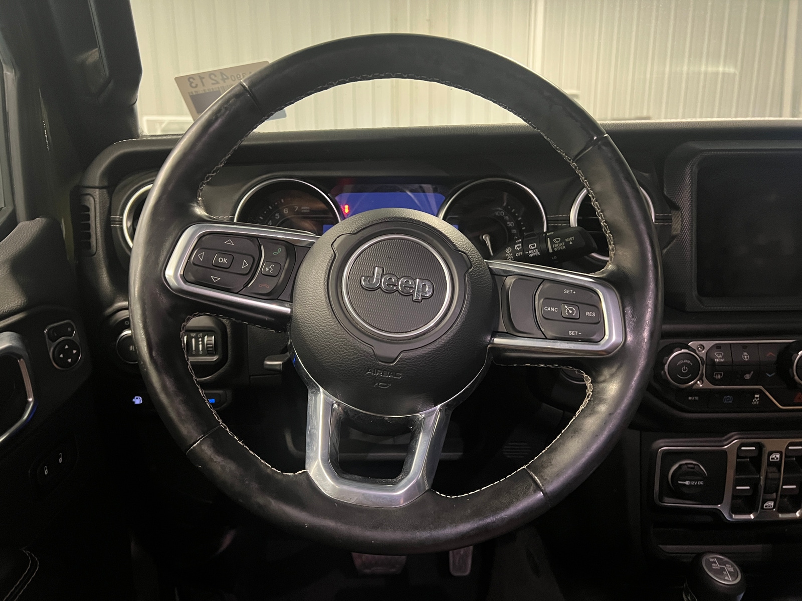 Thumbnail: 2022 Jeep Wrangler - 4