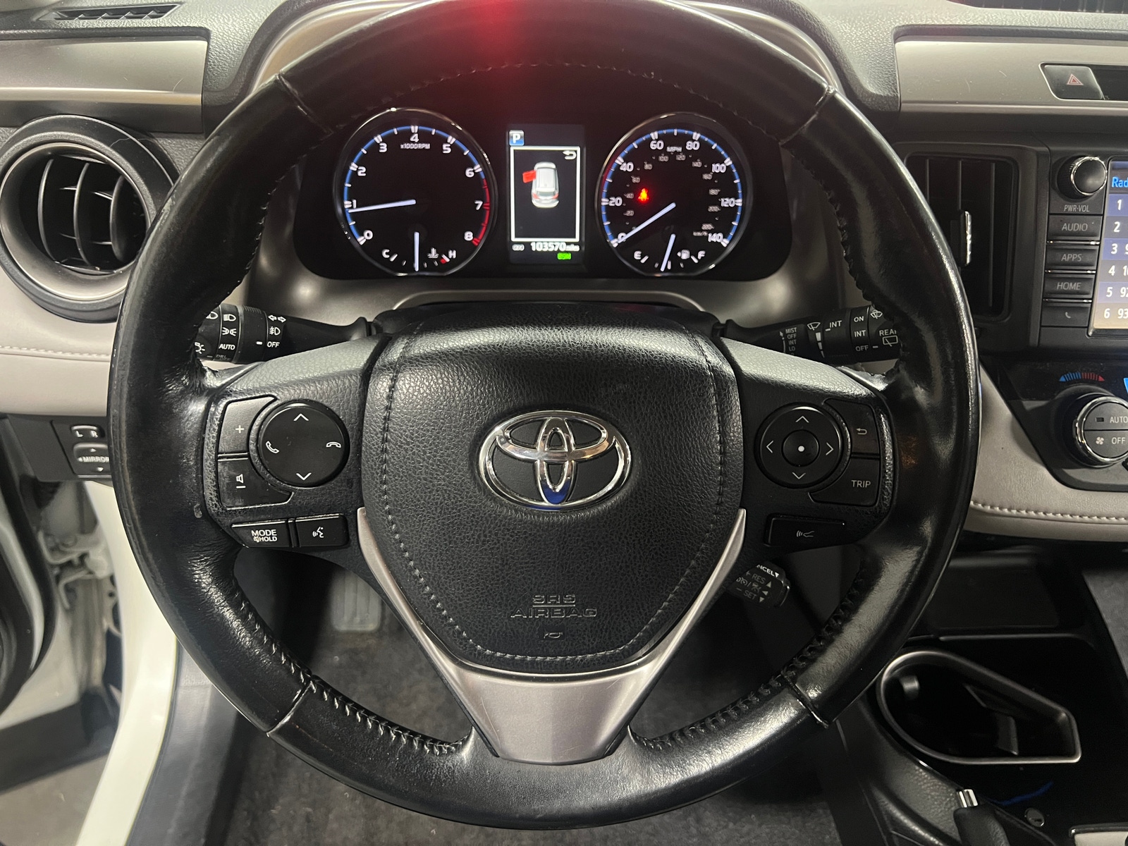 Thumbnail: 2018 Toyota RAV4 - 4