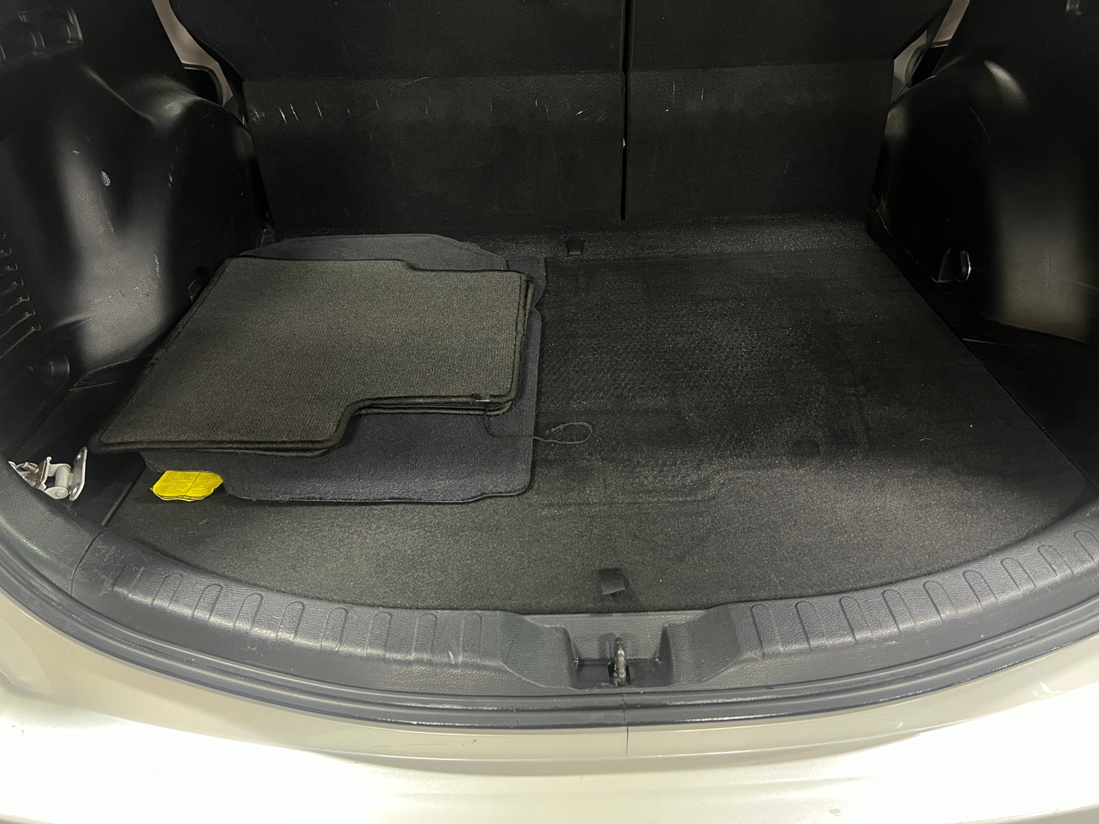 Thumbnail: 2018 Toyota RAV4 - 6