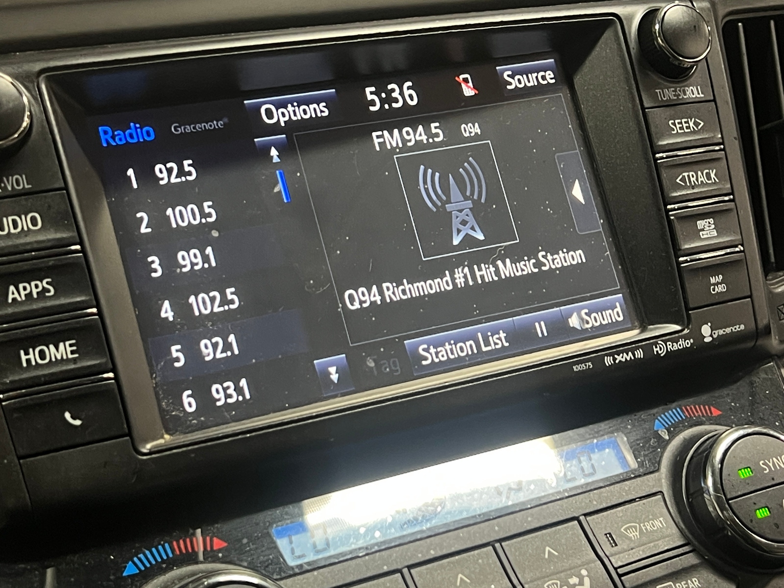 Thumbnail: 2018 Toyota RAV4 - 3