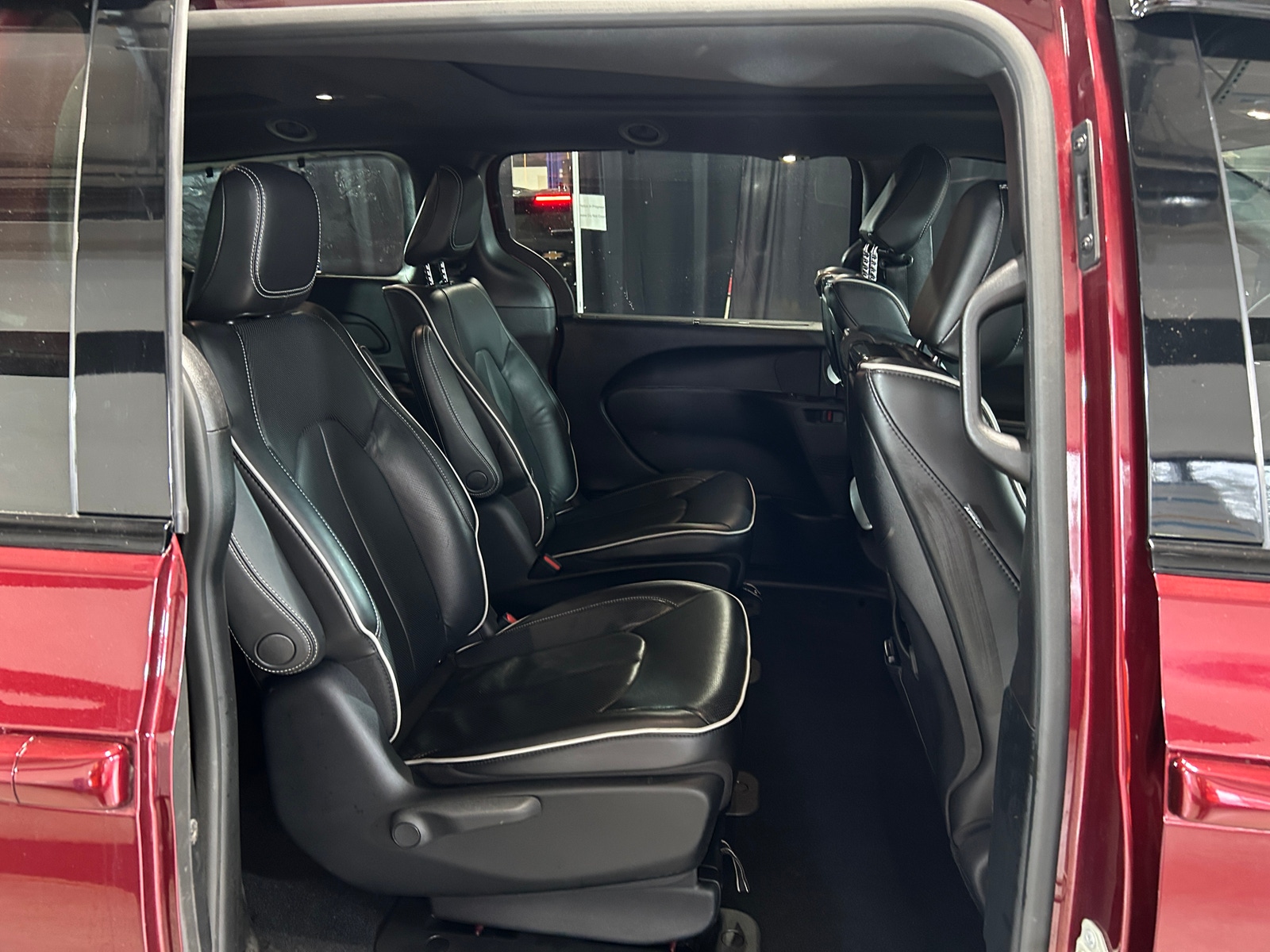 Thumbnail: 2020 Chrysler Pacifica - 5