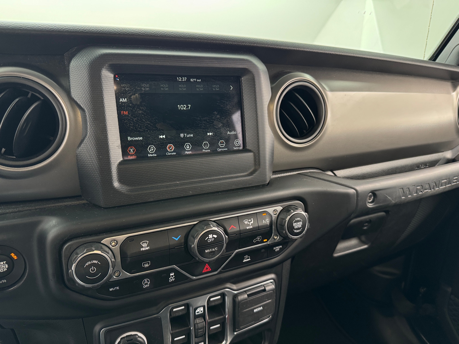 Thumbnail: 2022 Jeep Wrangler - 4