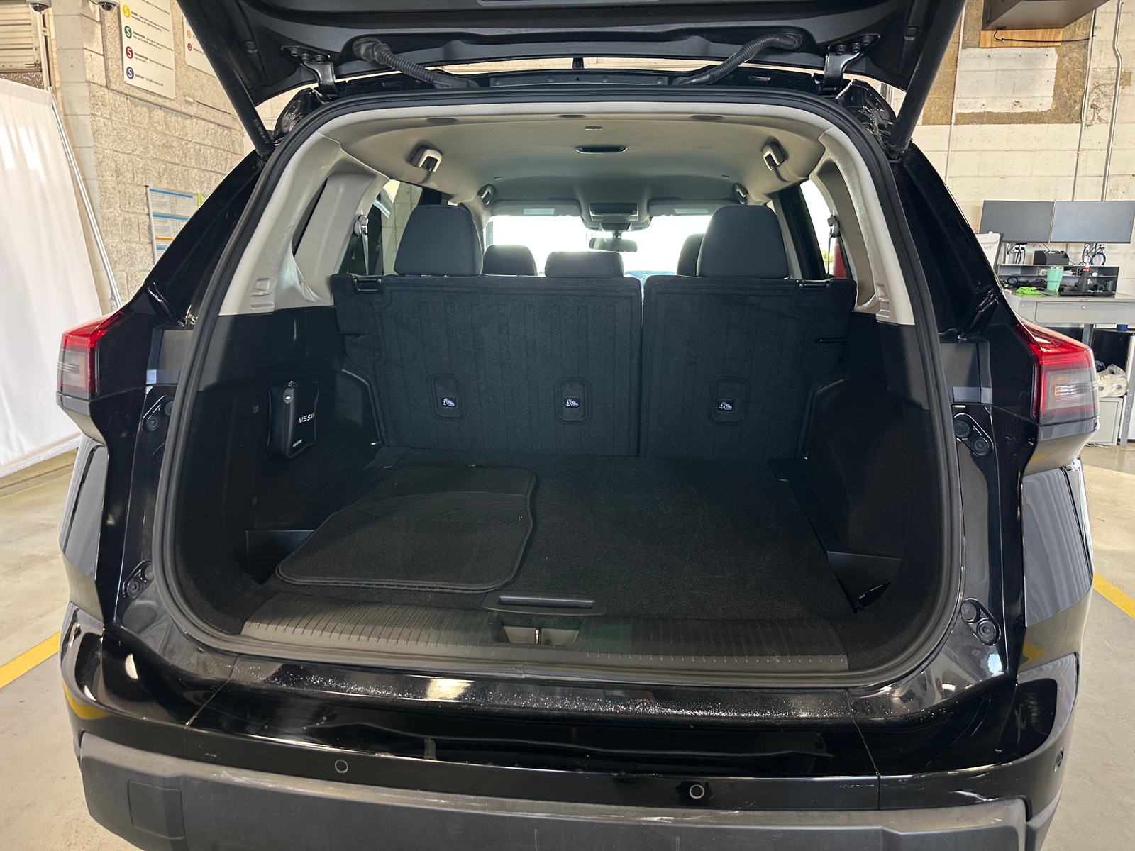 Thumbnail: 2024 Nissan Rogue - 7