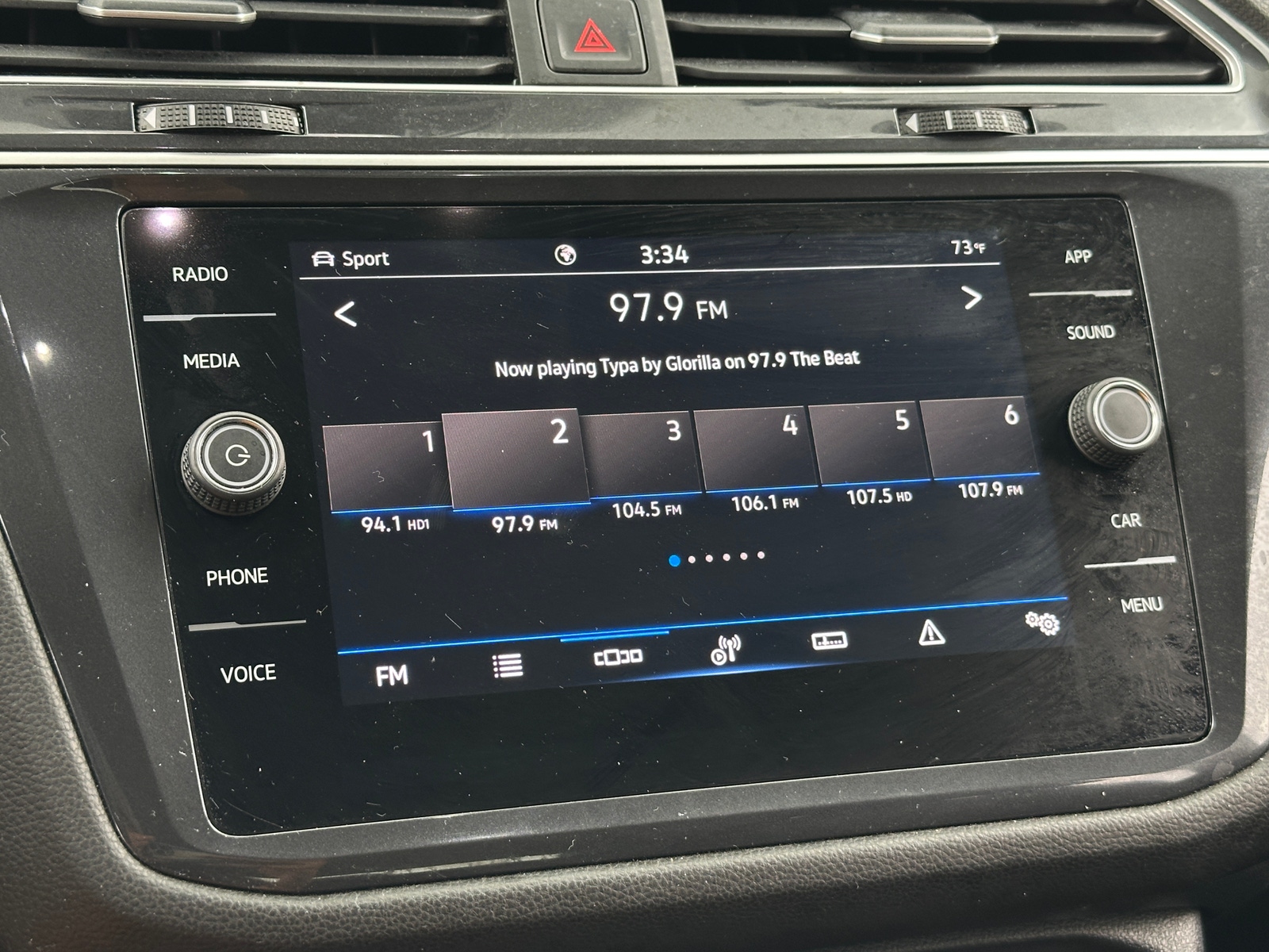 Thumbnail: 2024 Volkswagen Tiguan - 3