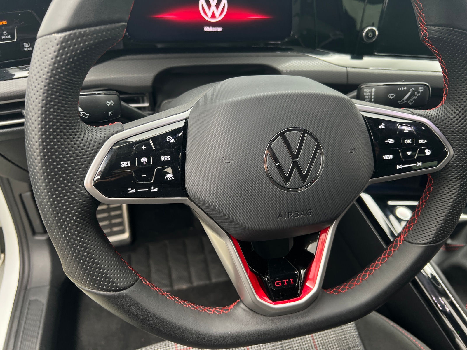 Thumbnail: 2024 Volkswagen Golf - 5