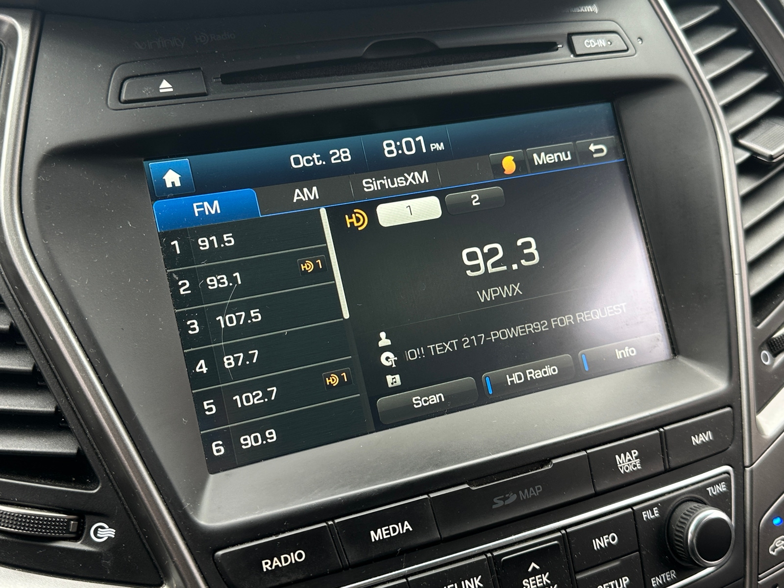 Thumbnail: 2017 Hyundai Santa Fe - 3