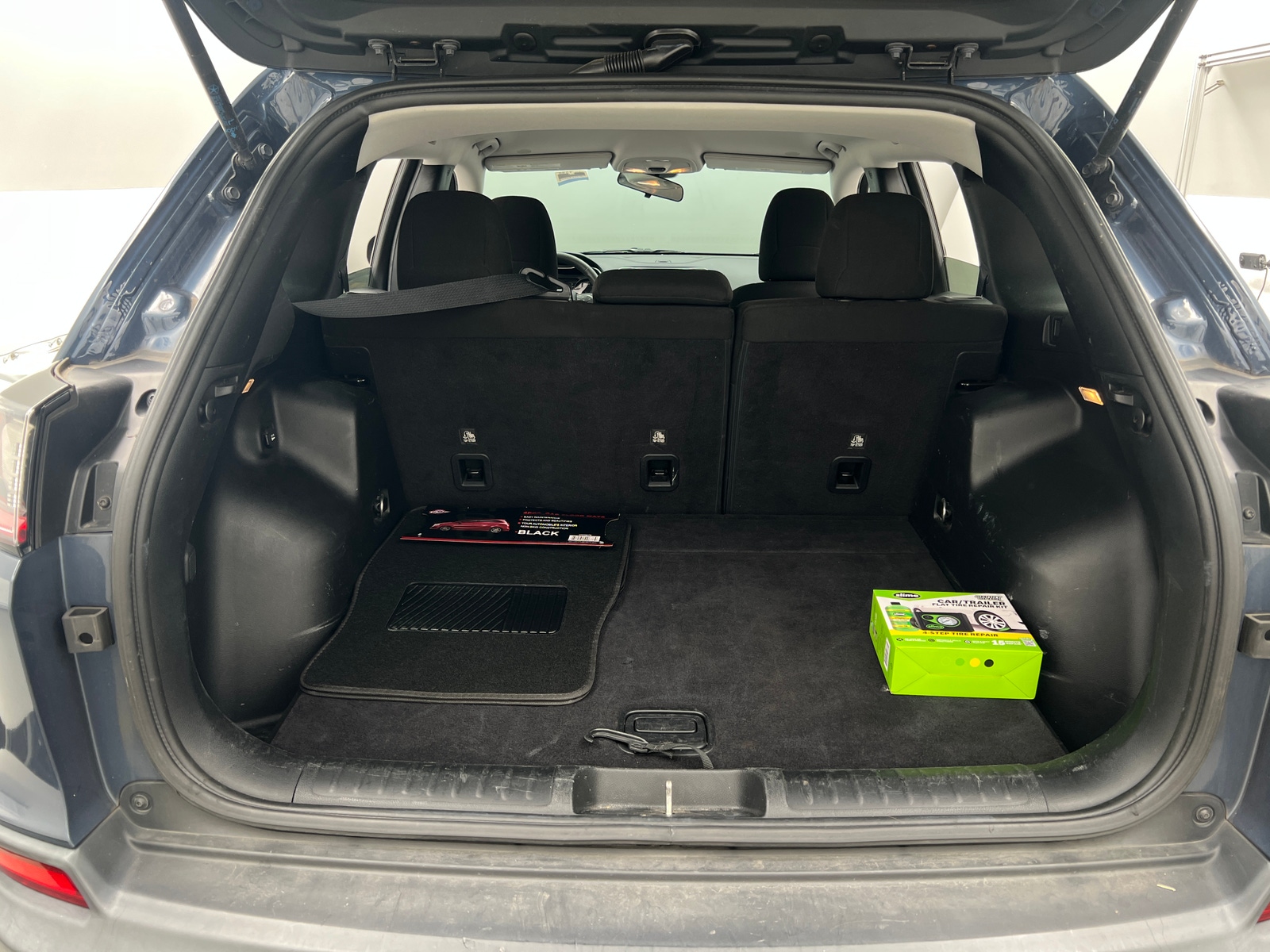 Thumbnail: 2020 Jeep Cherokee - 7