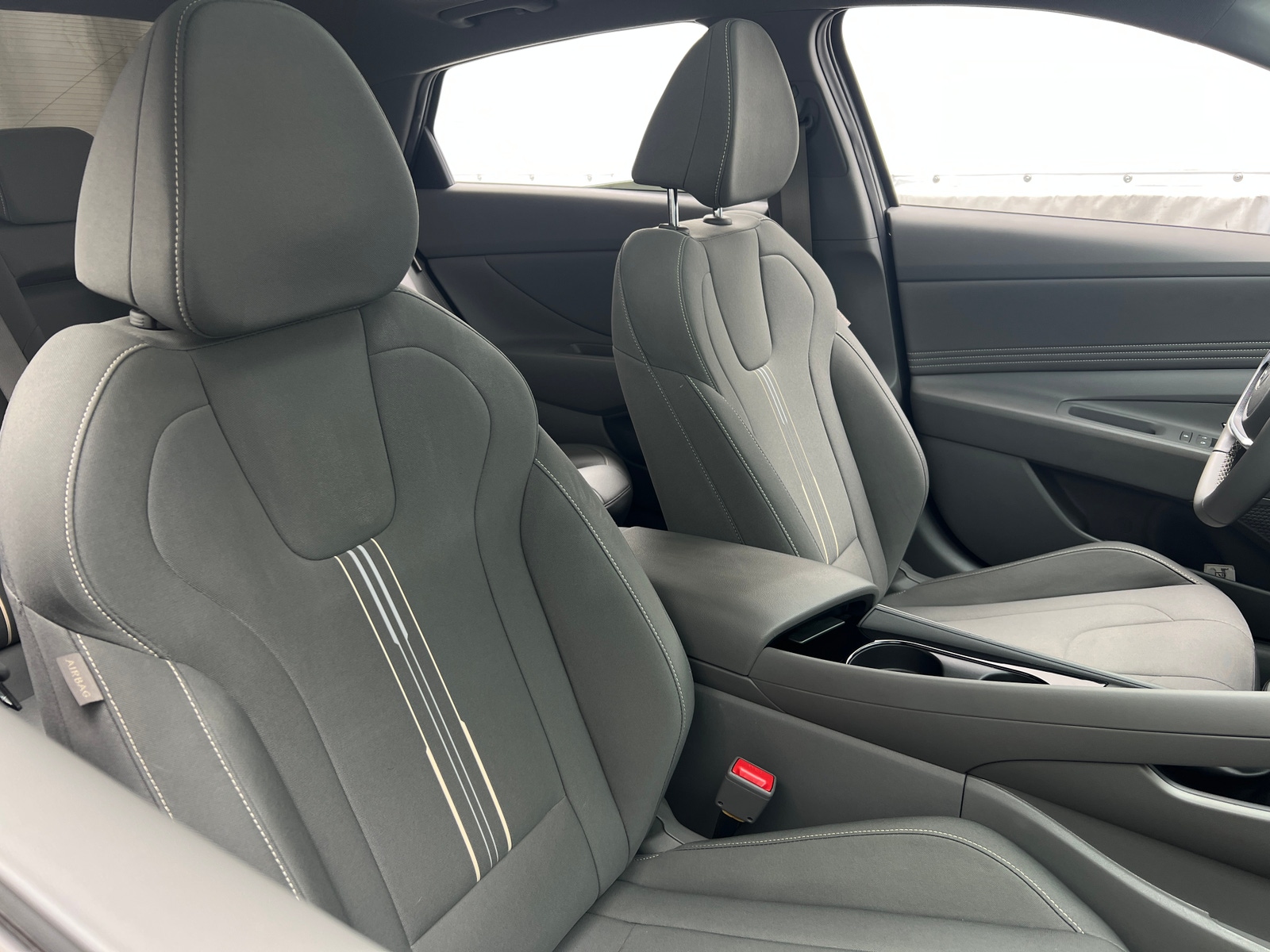 Thumbnail: 2024 Hyundai Elantra - 2