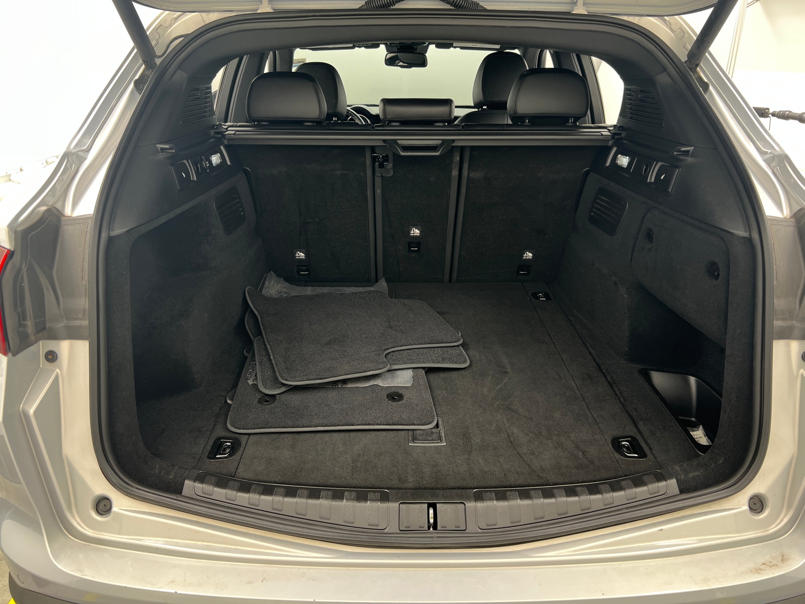 Thumbnail: 2022 Alfa Romeo Stelvio - 6