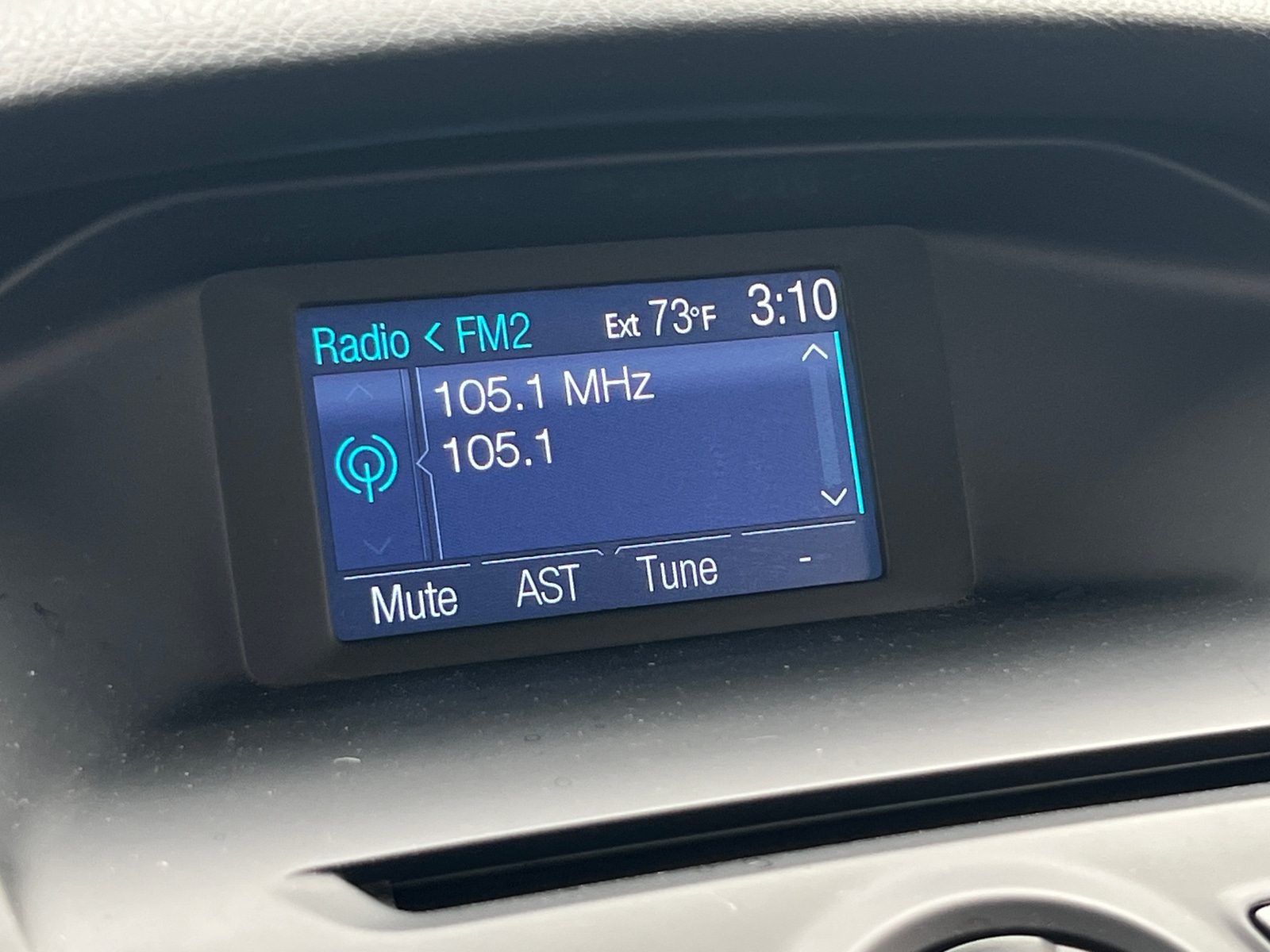 Thumbnail: 2013 Ford Focus - 4