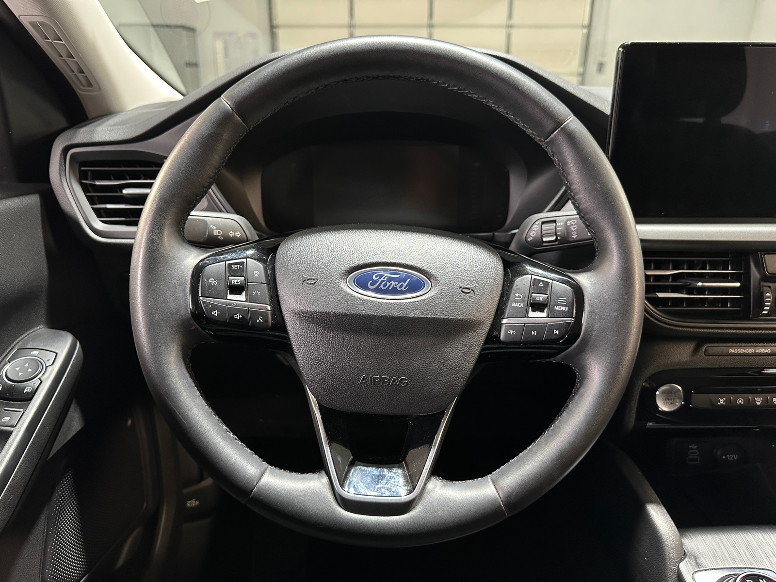 Thumbnail: 2024 Ford Escape - 5