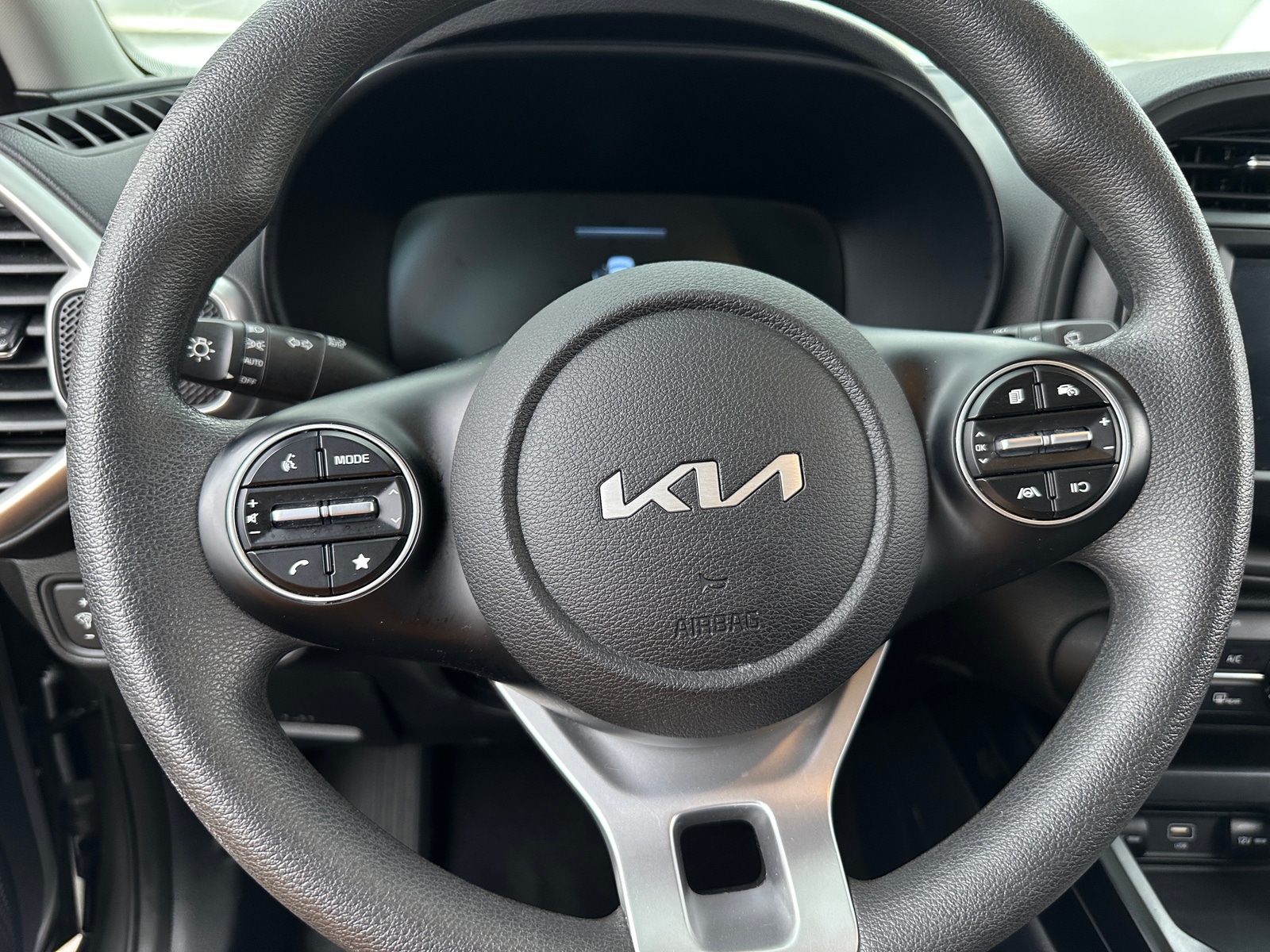 Thumbnail: 2024 Kia Soul - 5