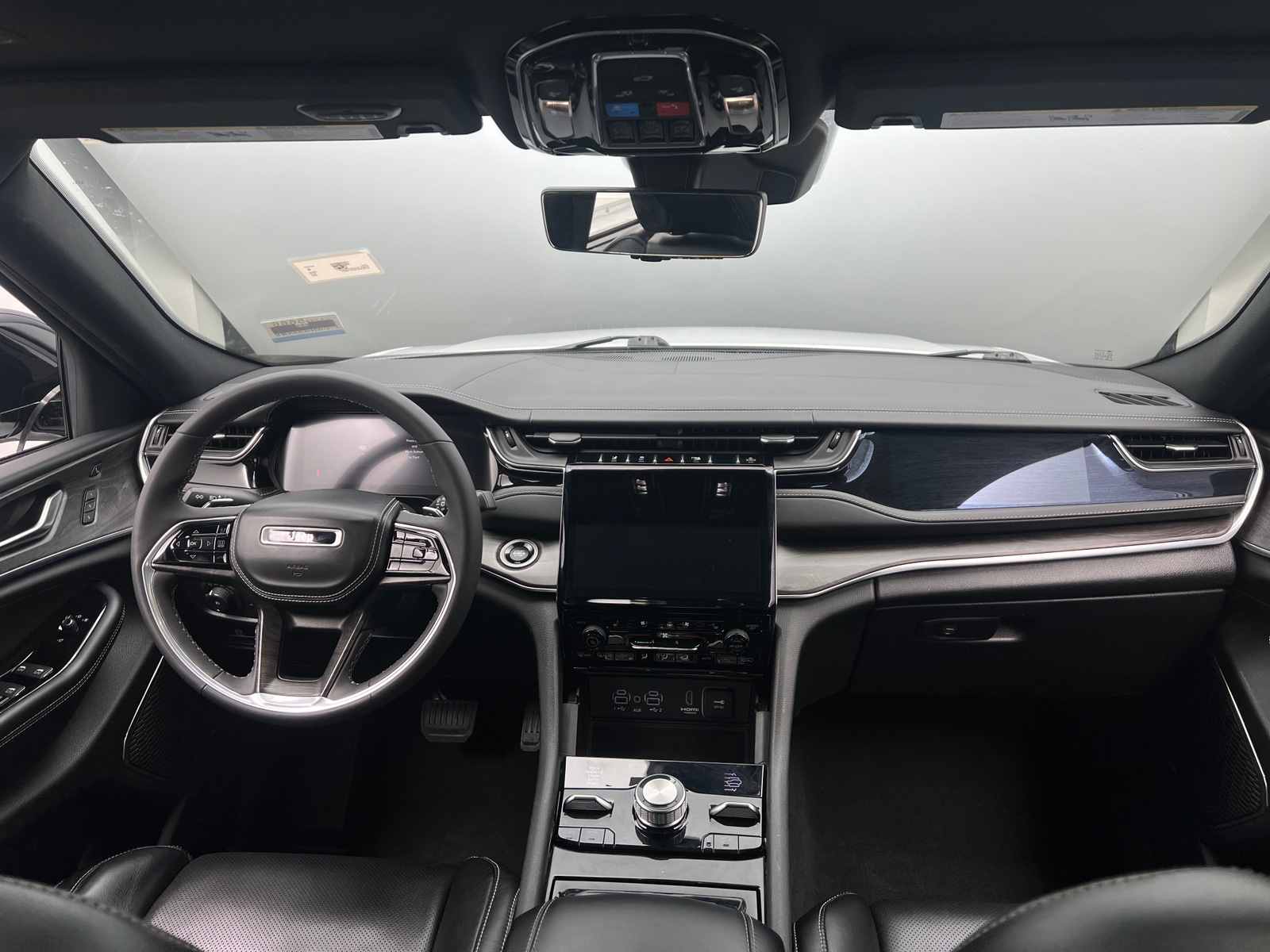 Thumbnail: 2023 Jeep Grand Cherokee L - 2