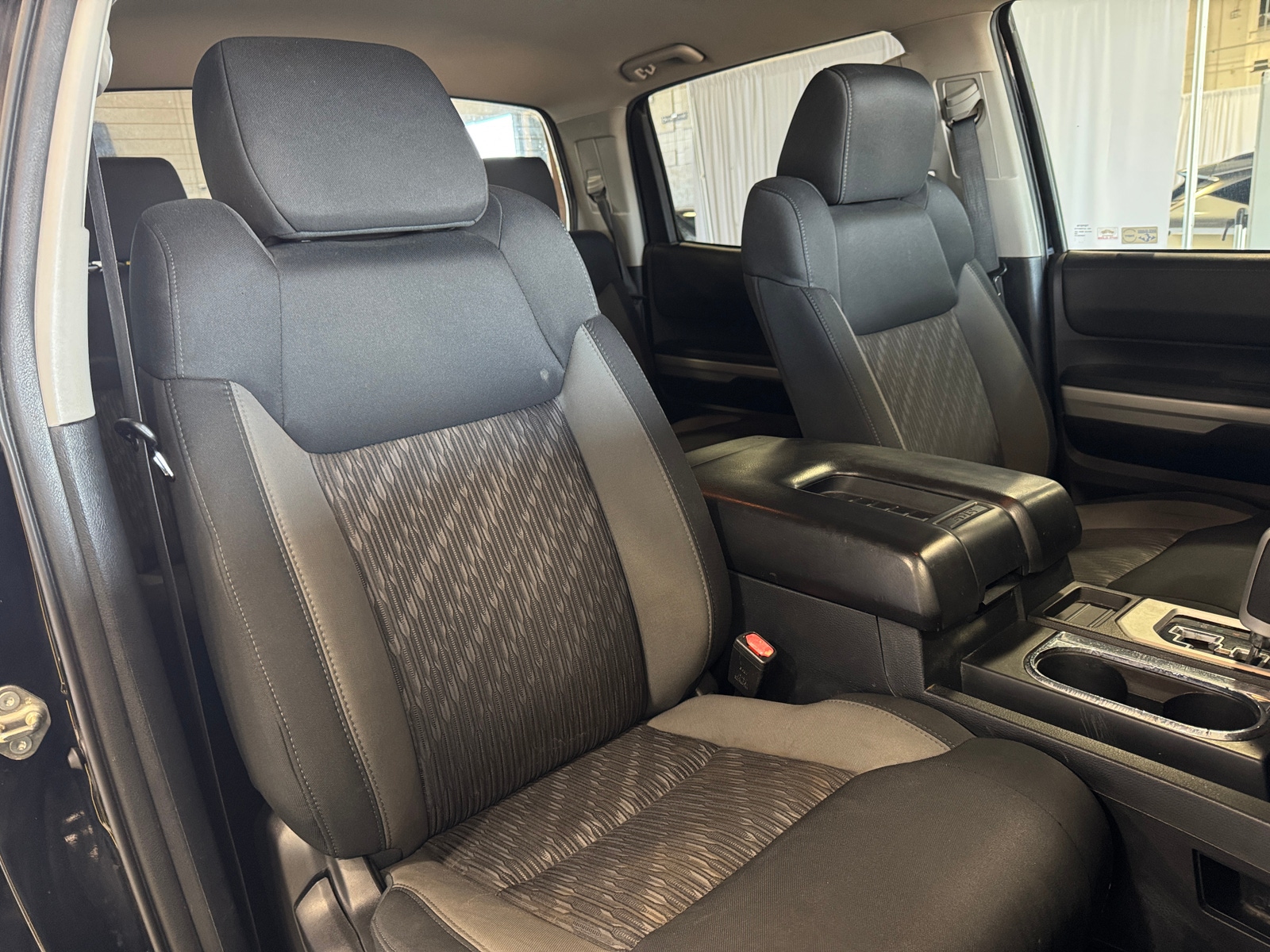 Thumbnail: 2020 Toyota Tundra - 2