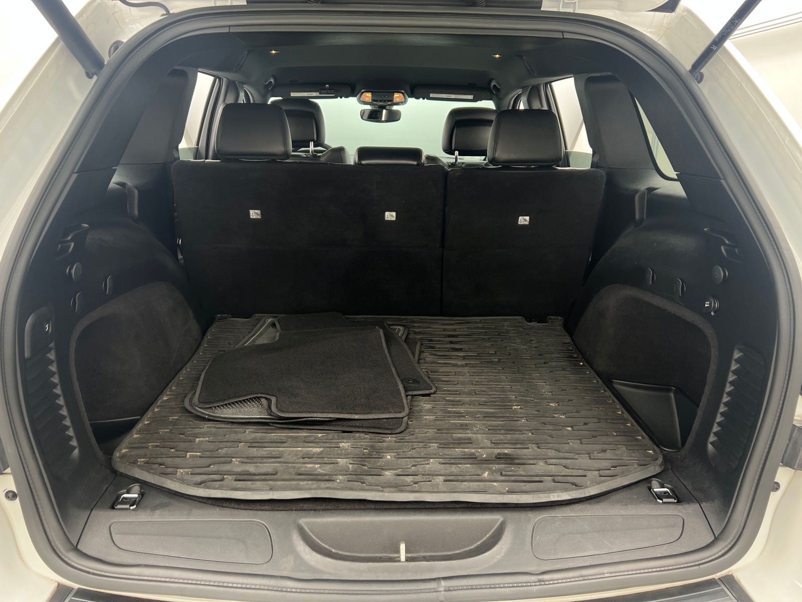 Thumbnail: 2019 Jeep Grand Cherokee - 6