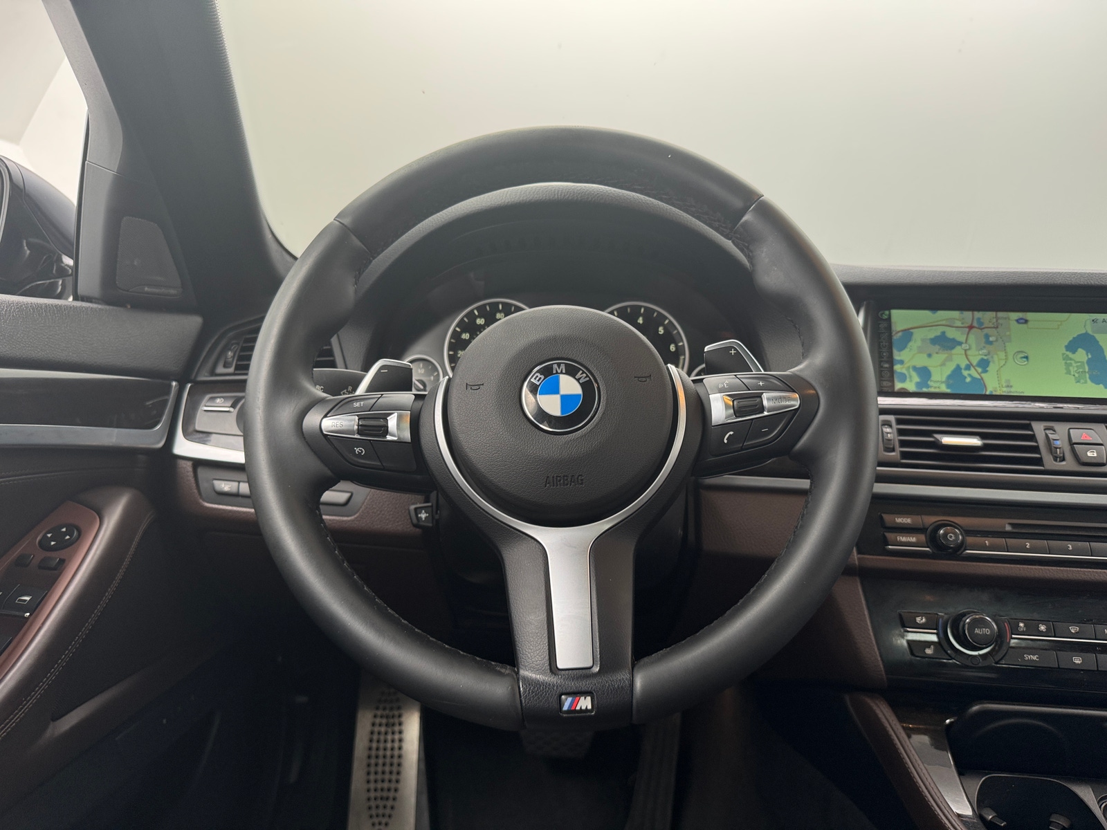 Thumbnail: 2014 BMW 5 Series - 4