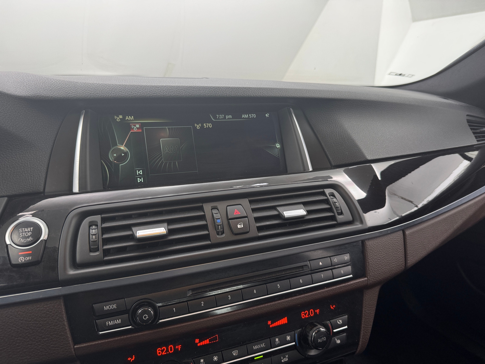 Thumbnail: 2014 BMW 5 Series - 3