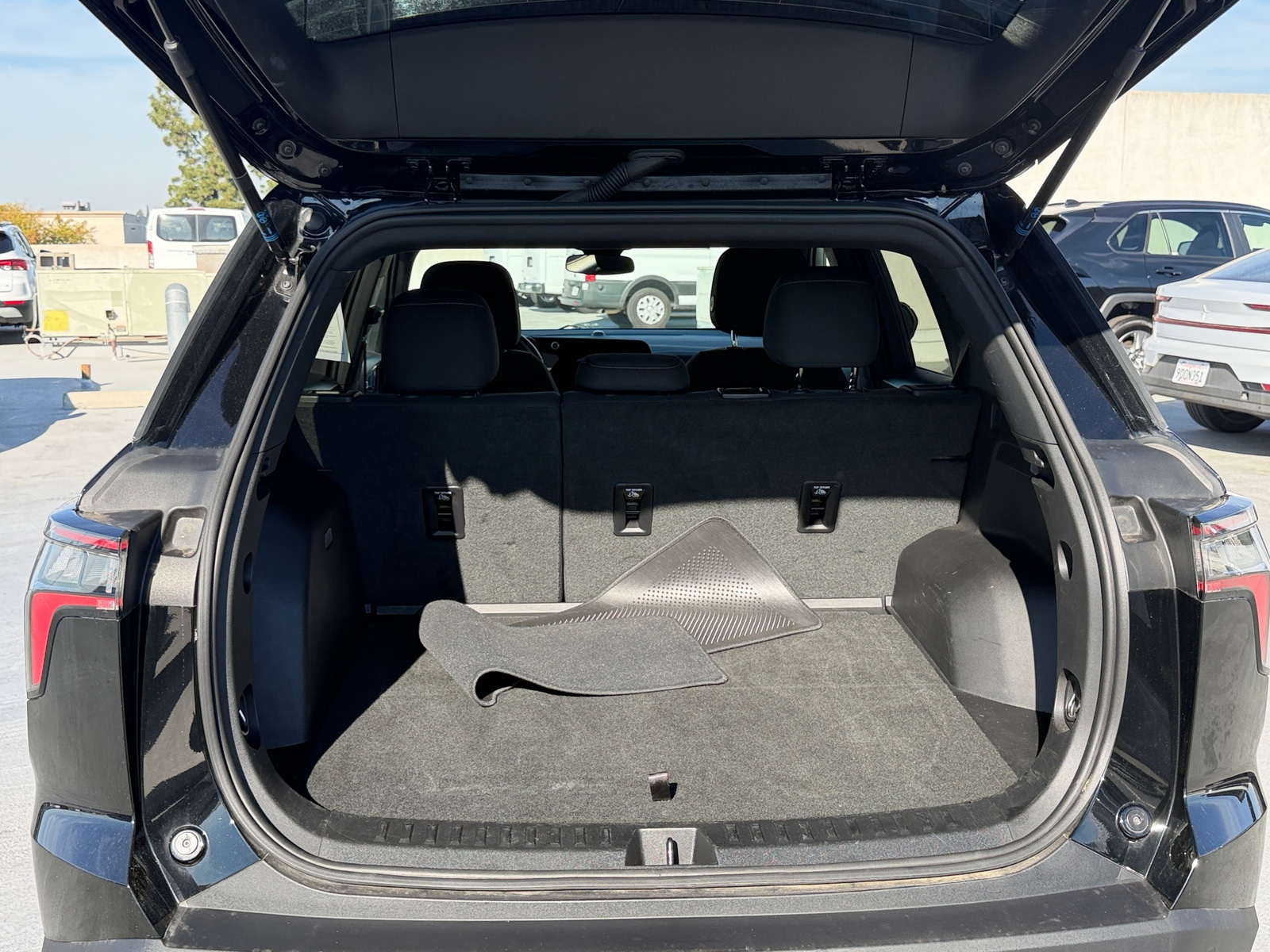 Thumbnail: 2025 Chevrolet Equinox - 6