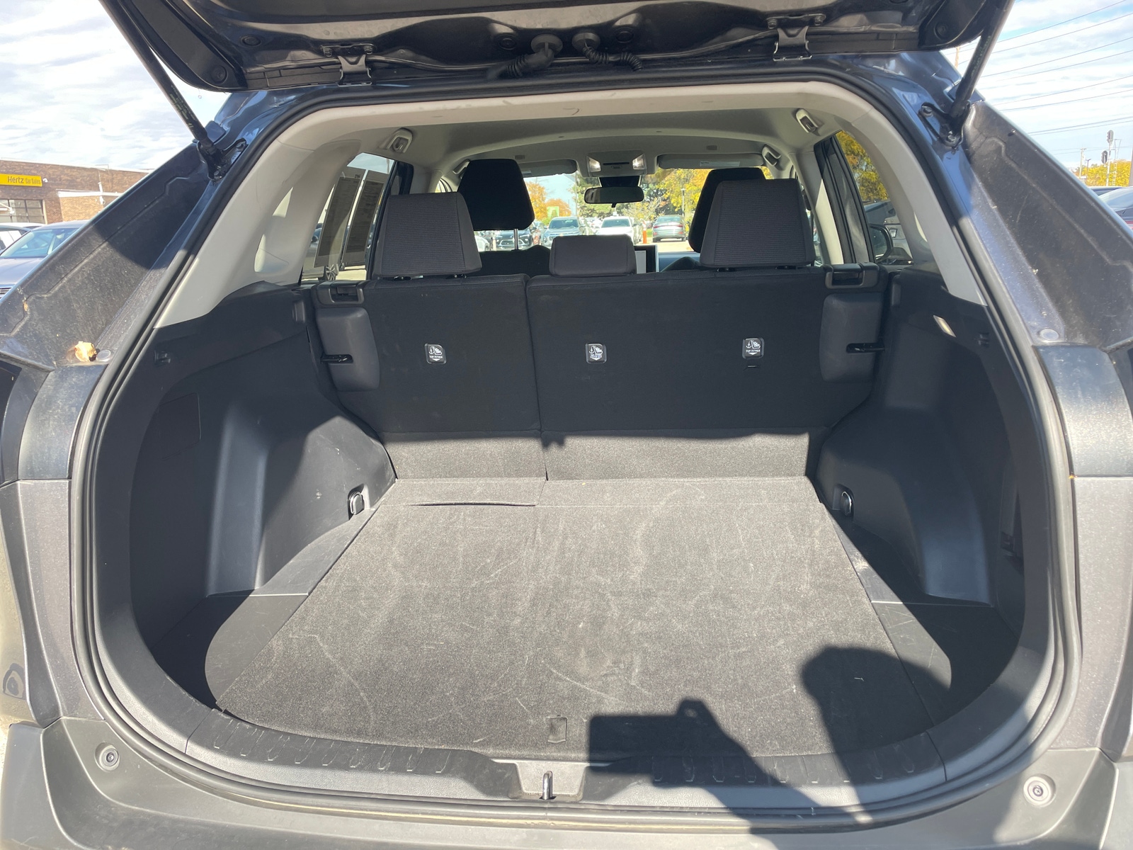 Thumbnail: 2025 Toyota RAV4 - 6