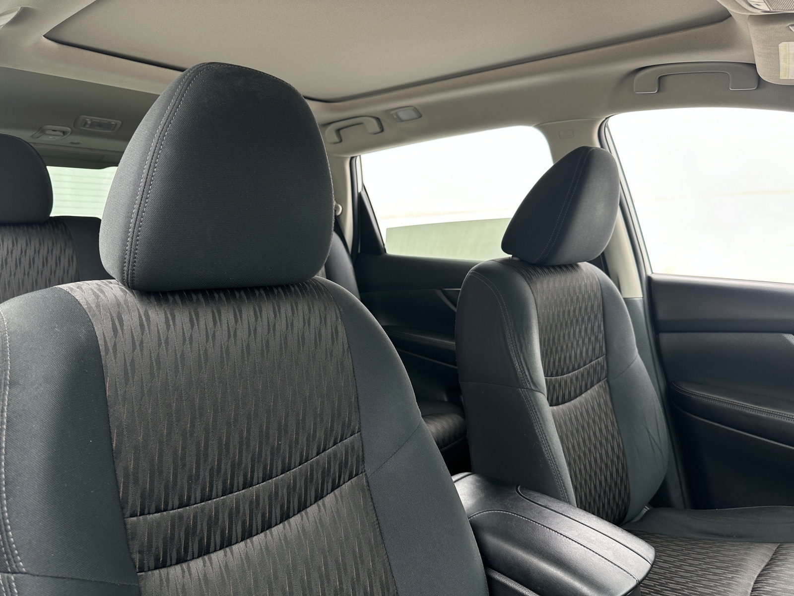 Thumbnail: 2017 Nissan Rogue - 2