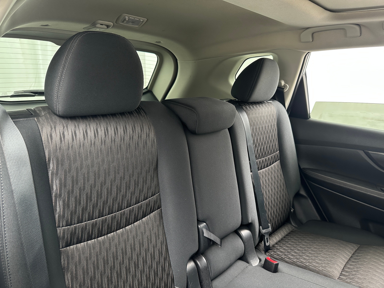 Thumbnail: 2017 Nissan Rogue - 6