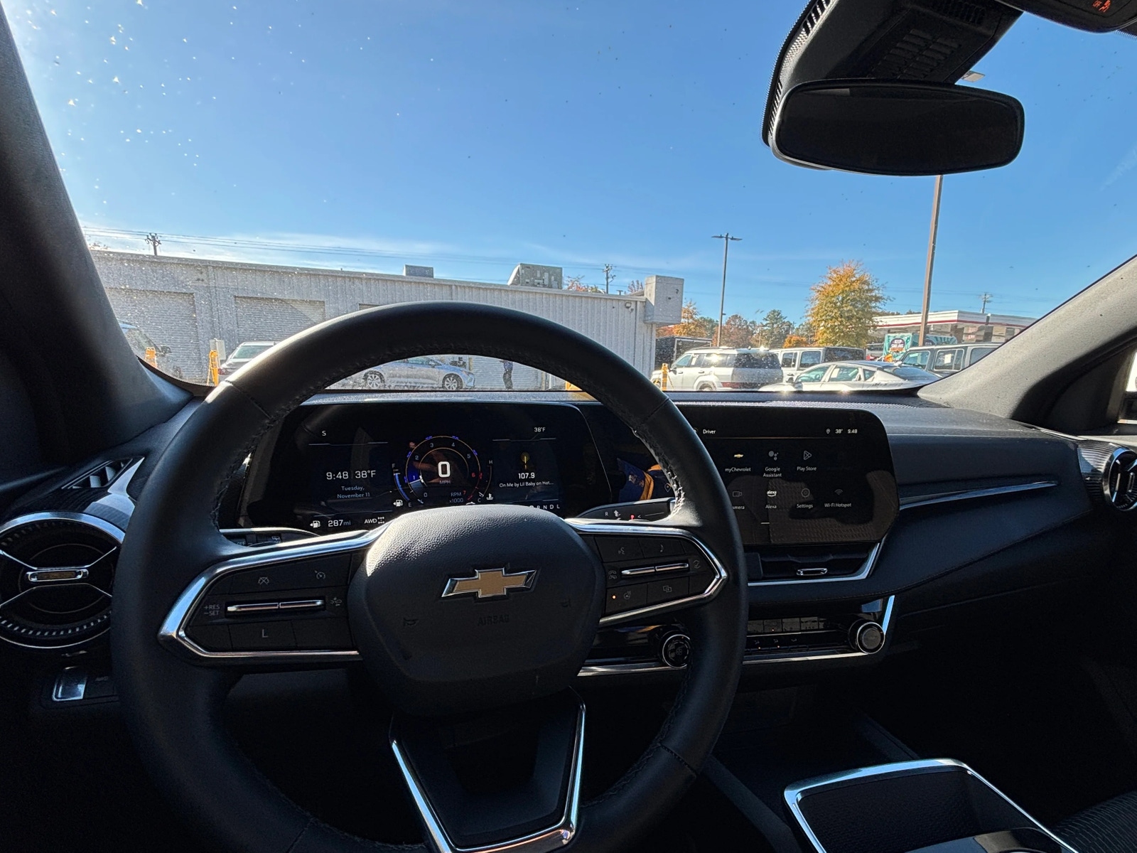 Thumbnail: 2025 Chevrolet Equinox - 3