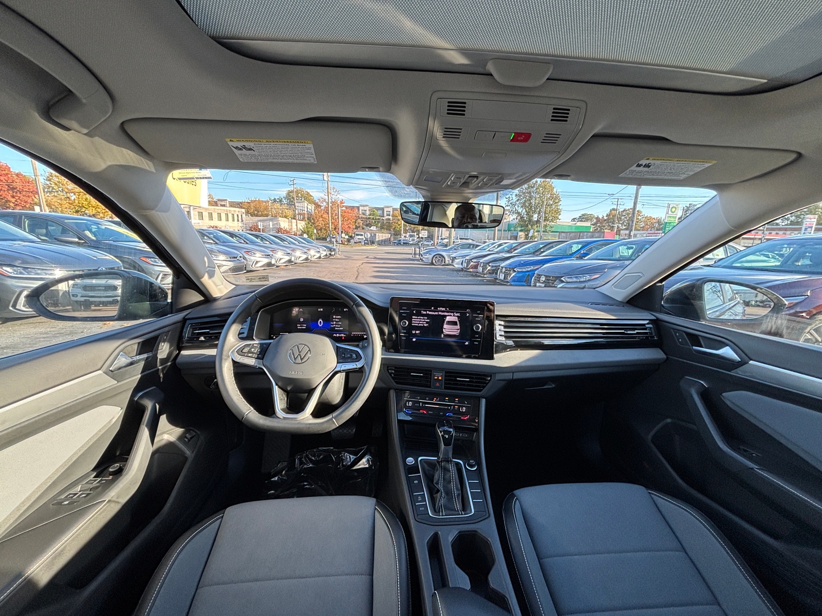 Thumbnail: 2025 Volkswagen Jetta - 2