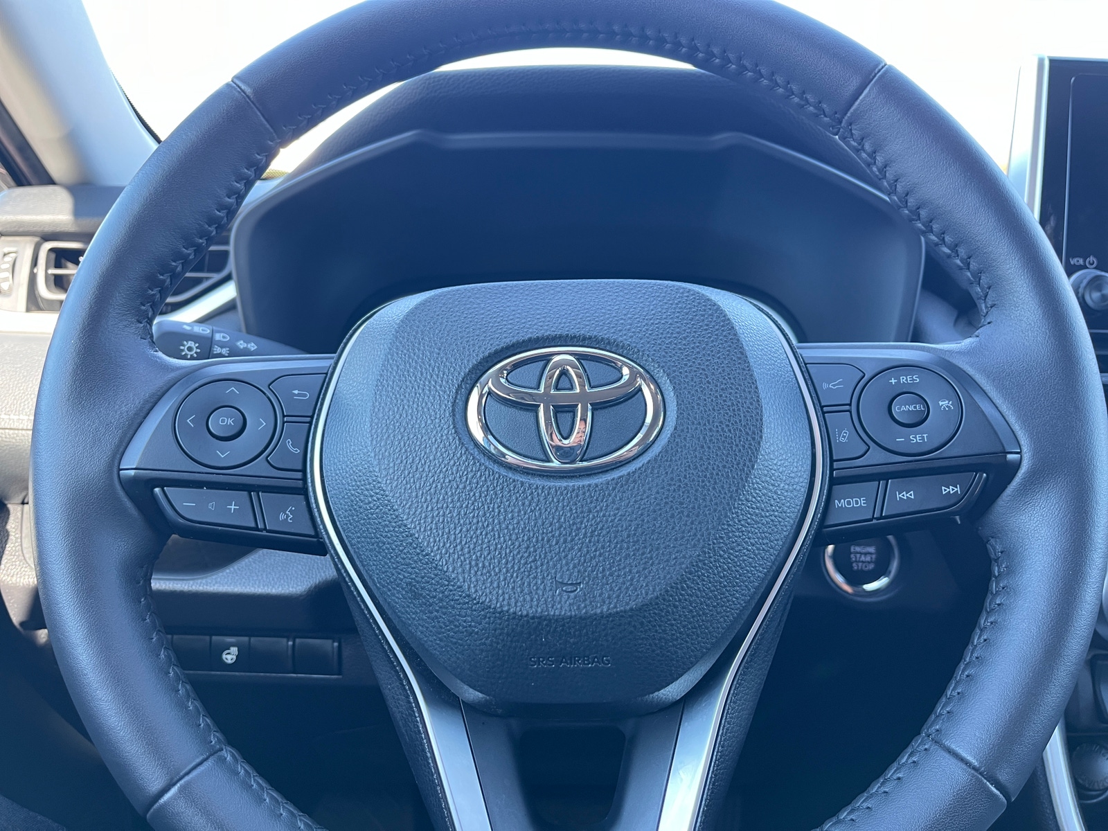 Thumbnail: 2025 Toyota RAV4 - 5