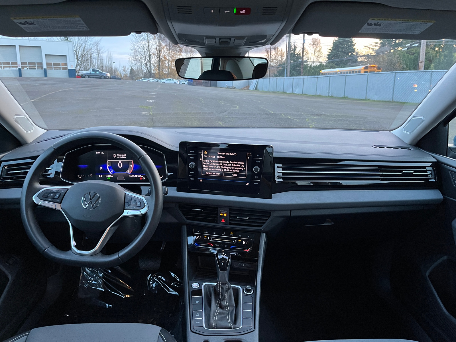 Thumbnail: 2025 Volkswagen Jetta - 3