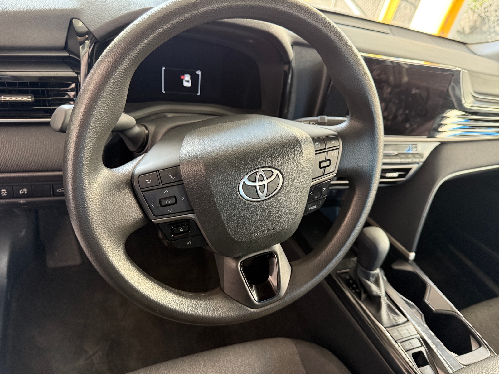 Thumbnail: 2025 Toyota Camry - 5