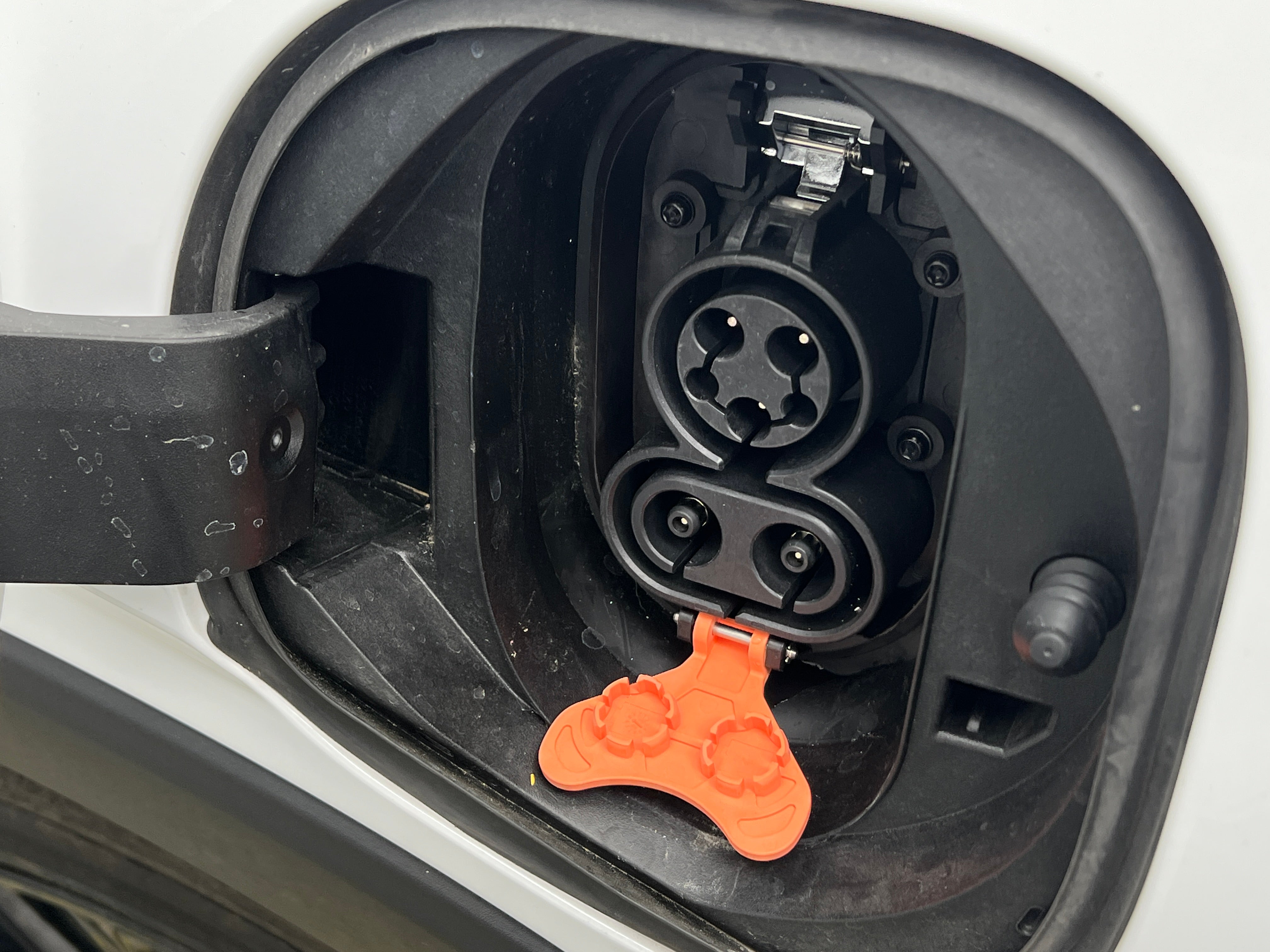 Used 2023 Chevrolet Bolt EUV Premier with VIN 1G1FZ6S06P4203129 for sale in Oak Creek, WI