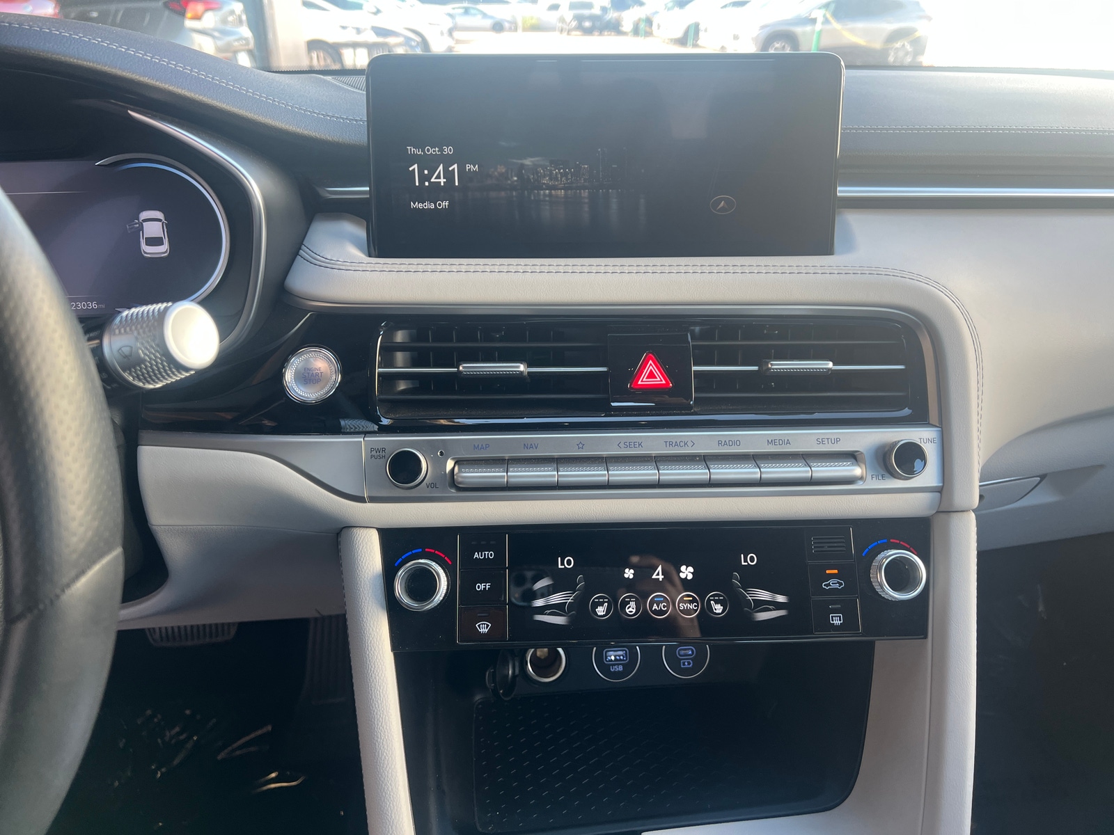 Thumbnail: 2025 Genesis G70 - 4