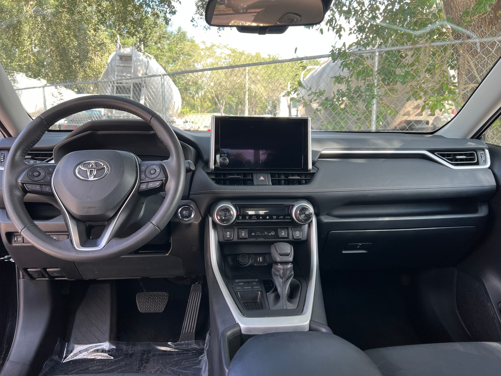 Thumbnail: 2025 Toyota RAV4 - 3