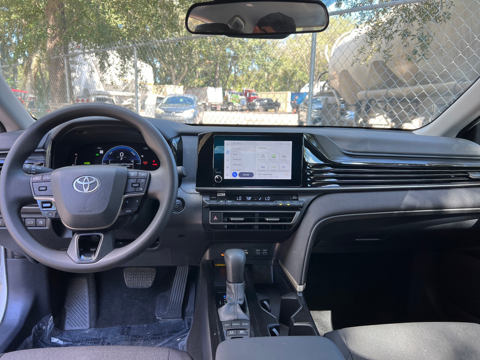 Thumbnail: 2025 Toyota Camry - 3